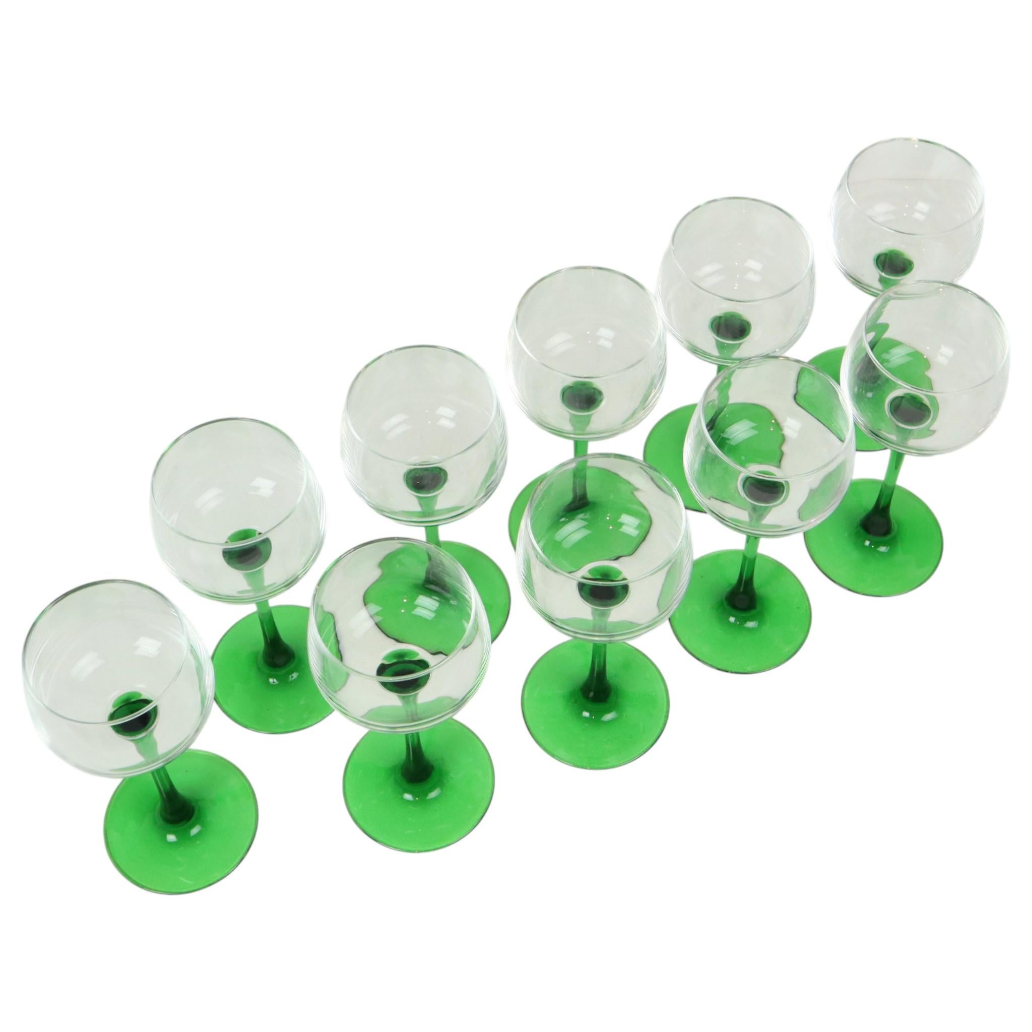 Satz von 10 Vintage Luminarc Alsace Weingläser Grüner Sockel im Angebot 2