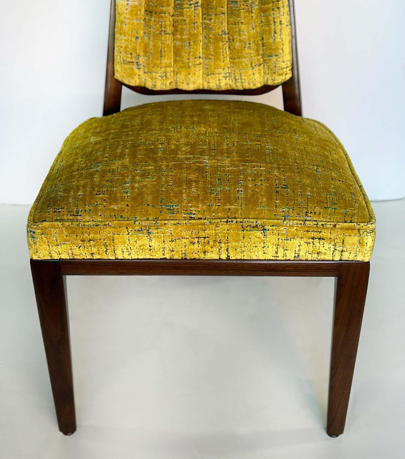 Ensemble de 10 chaises et fauteuils jeunes Monteverdi, années 1950 en vente 6