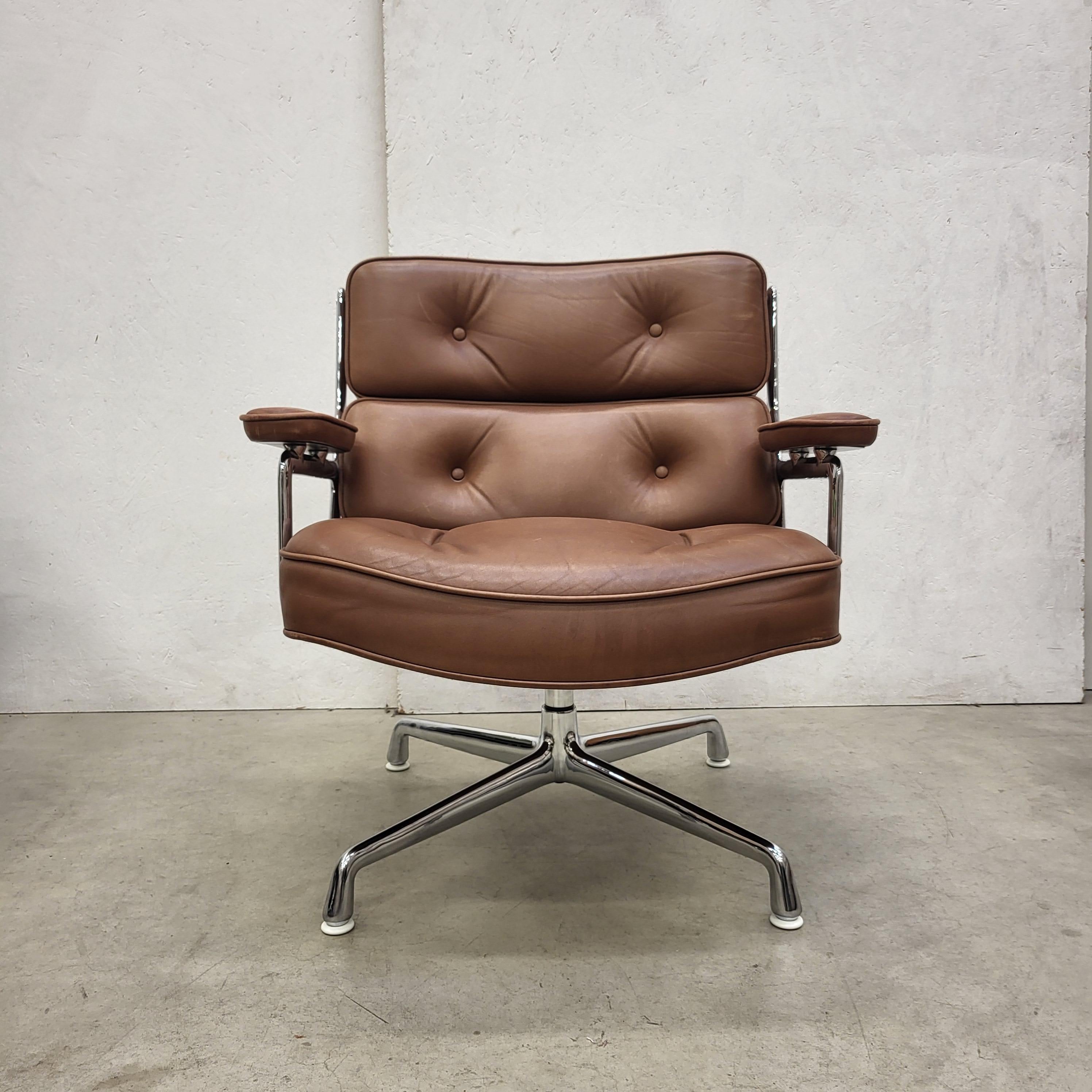 Ensemble de 10 chaises de salon Vitra Herman Miller ES105 de Charles Eames 1970 Bon état - En vente à Aachen, NW