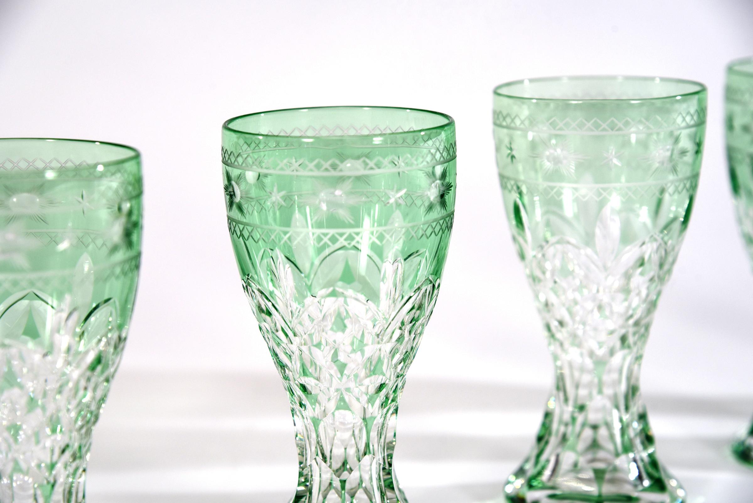 Set of 10 Webb Apple Green Wheel Cut to Clear Crystal Tumblers In Excellent Condition For Sale In Great Barrington, MA