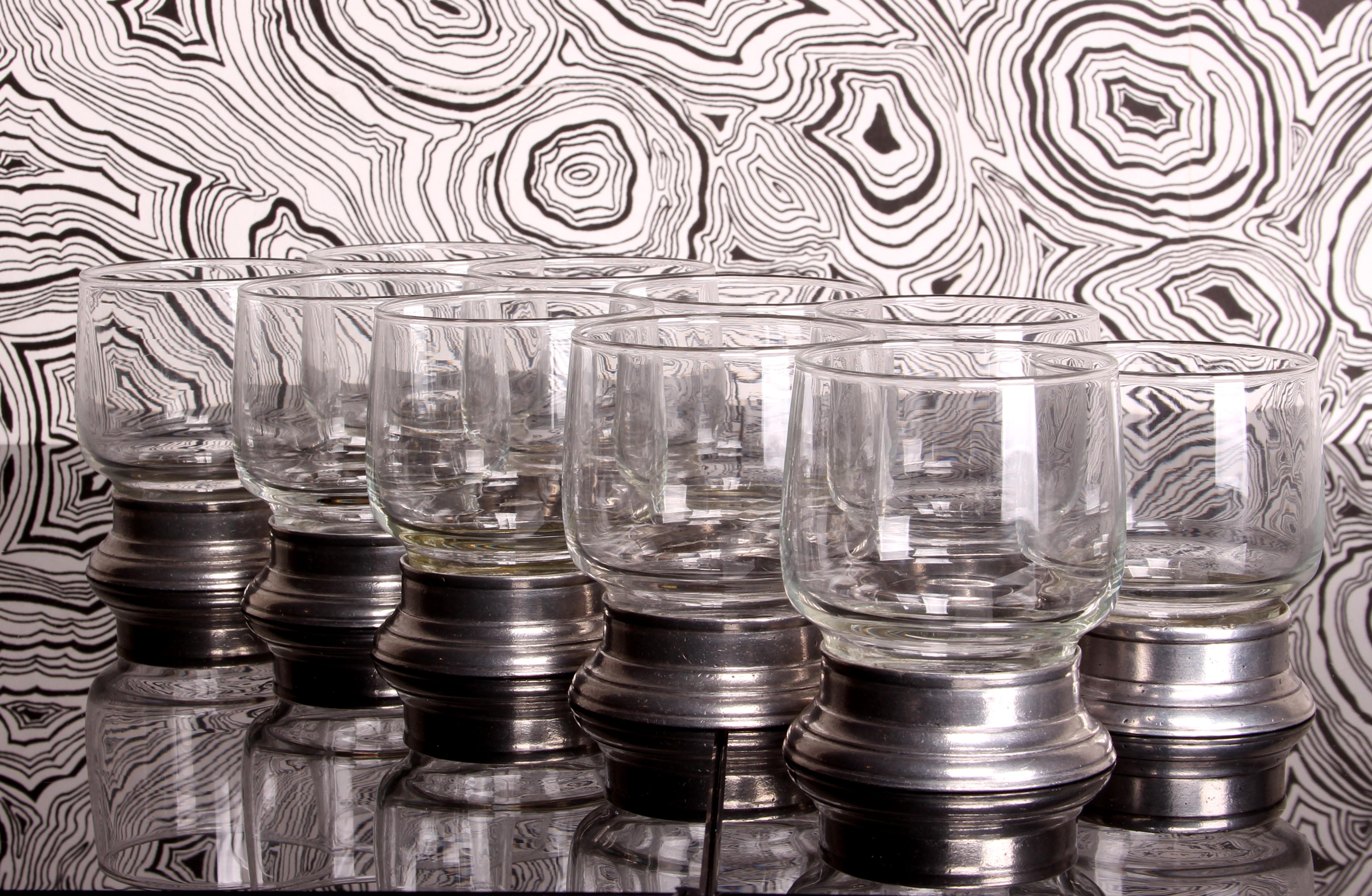 Set of 10 Whisky or Whiskey Glasses Italy Pewter Base 1970s VIP LOUNGE STYLE For Sale 6