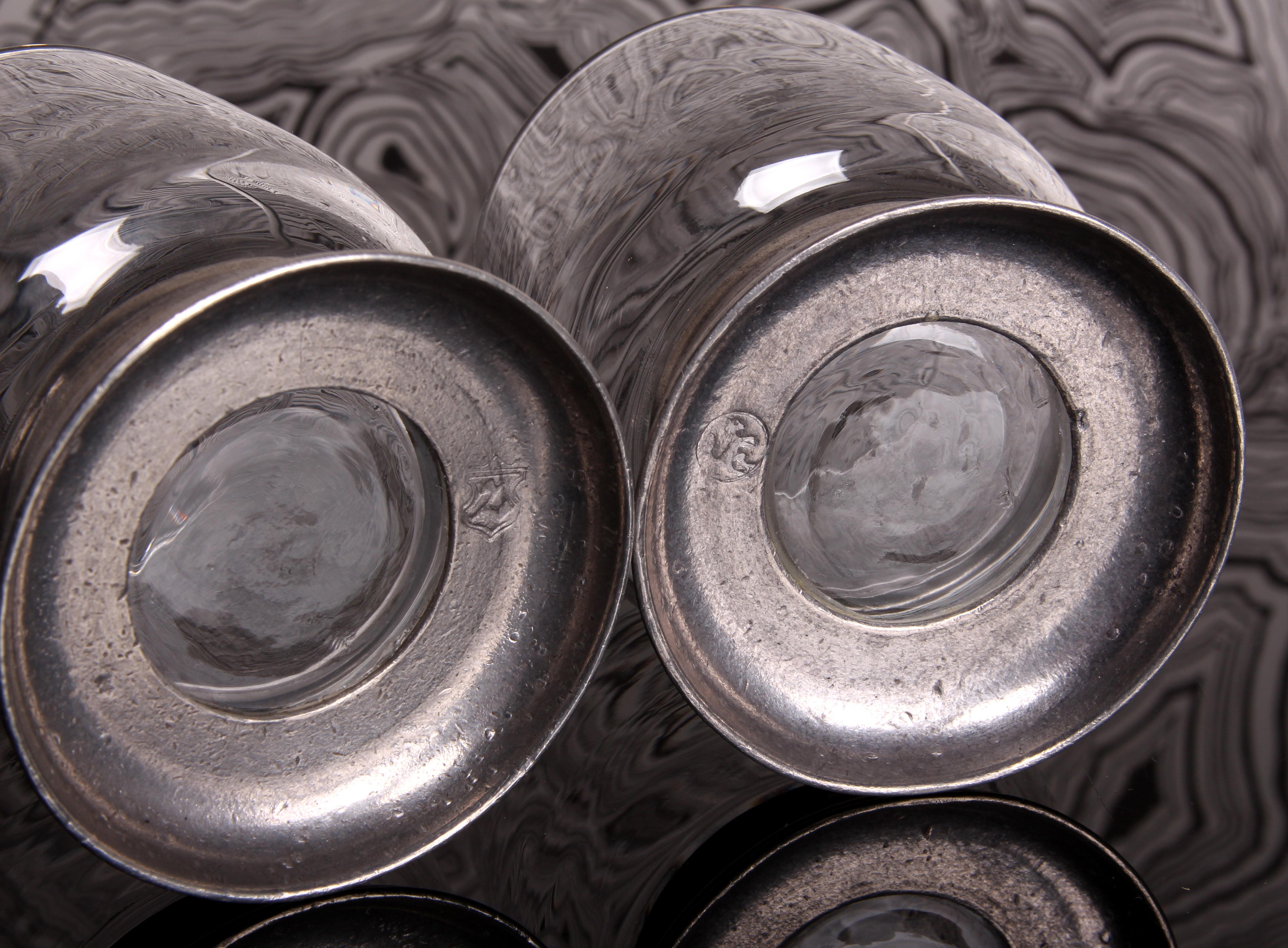 Other Set of 10 Whisky or Whiskey Glasses Italy Pewter Base 1970s VIP LOUNGE STYLE For Sale