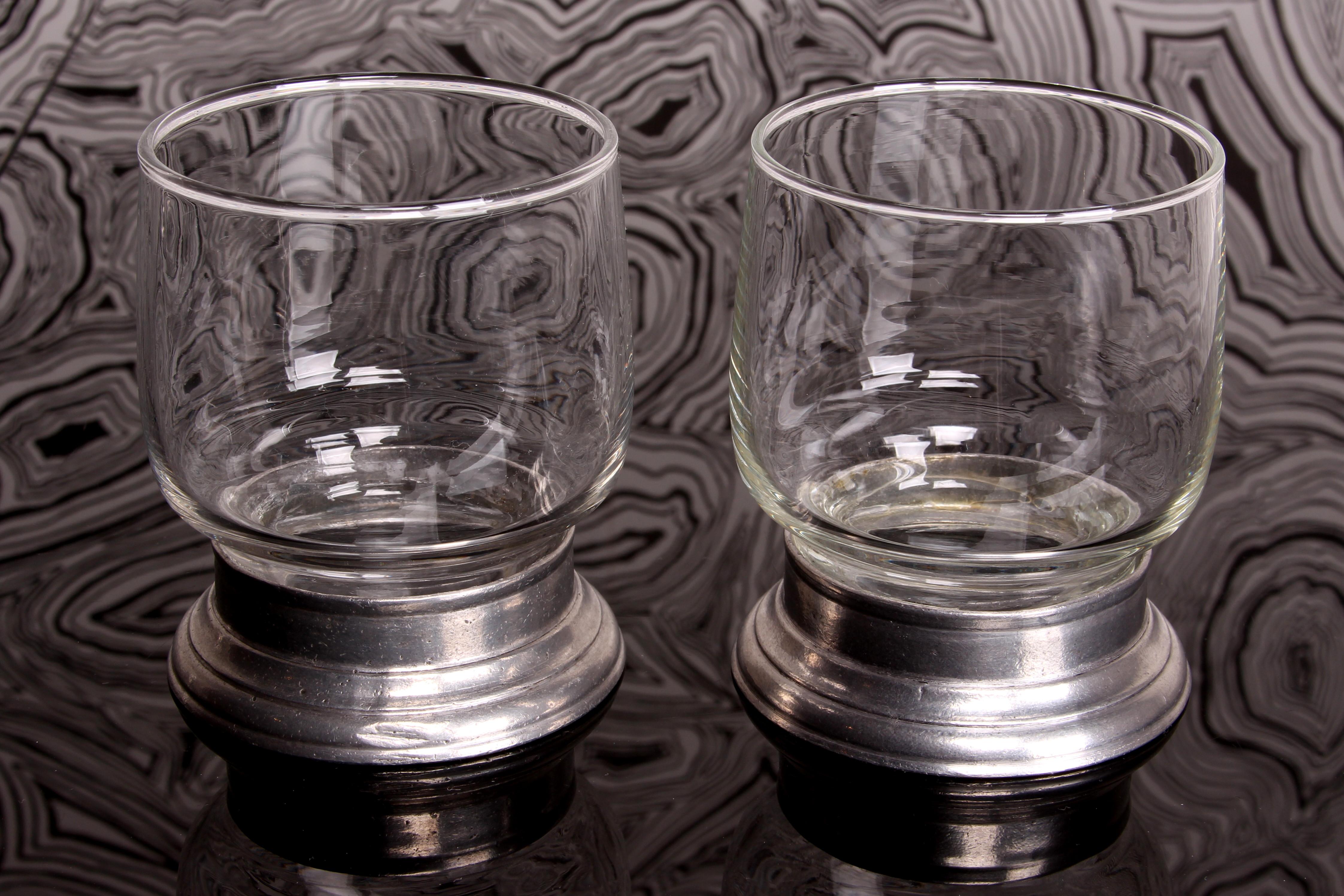 Set of 10 Whisky or Whiskey Glasses Italy Pewter Base 1970s VIP LOUNGE STYLE In Good Condition For Sale In Landshut, BY