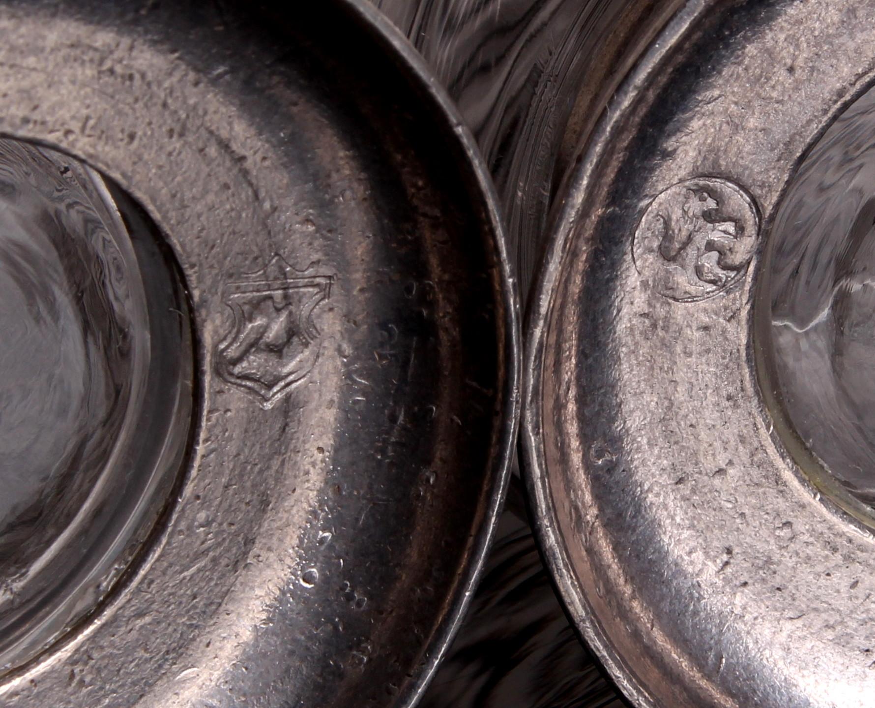 Set of 10 Whisky or Whiskey Glasses Italy Pewter Base 1970s VIP LOUNGE STYLE For Sale 2