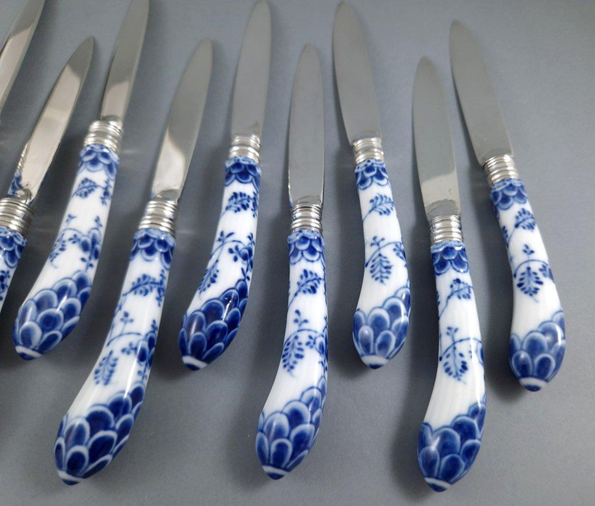 Francese Set di 11 coltelli del XVIII secolo in argento e porcellana in vendita
