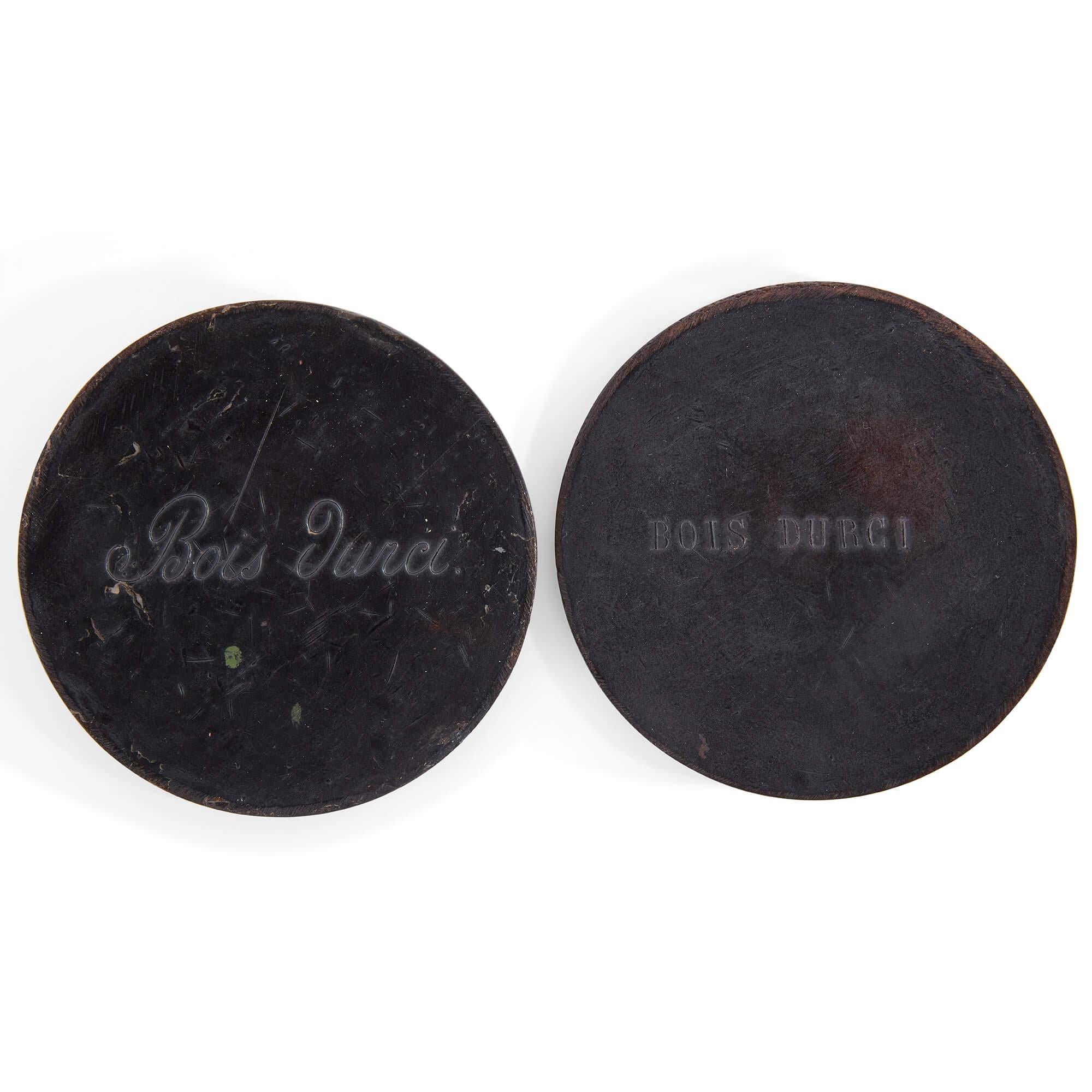 Ensemble de 11 rondelles de portrait de Bois Durci du 19ème siècle en vente 6