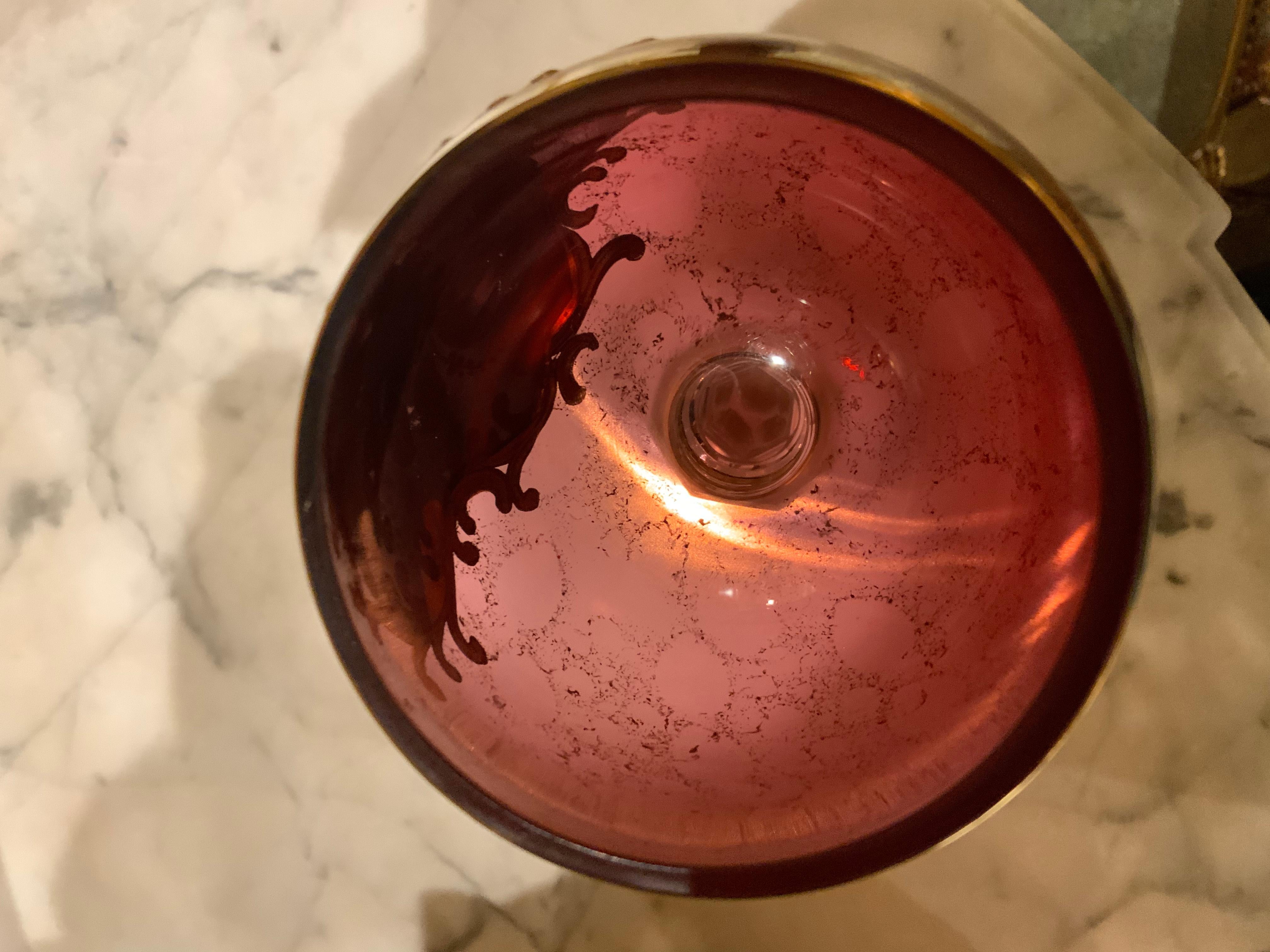 Fije  de 11 Tallos de Vino de Cristal de Bohemia Pintados a Mano en Tono Rosa Pintado a mano en venta