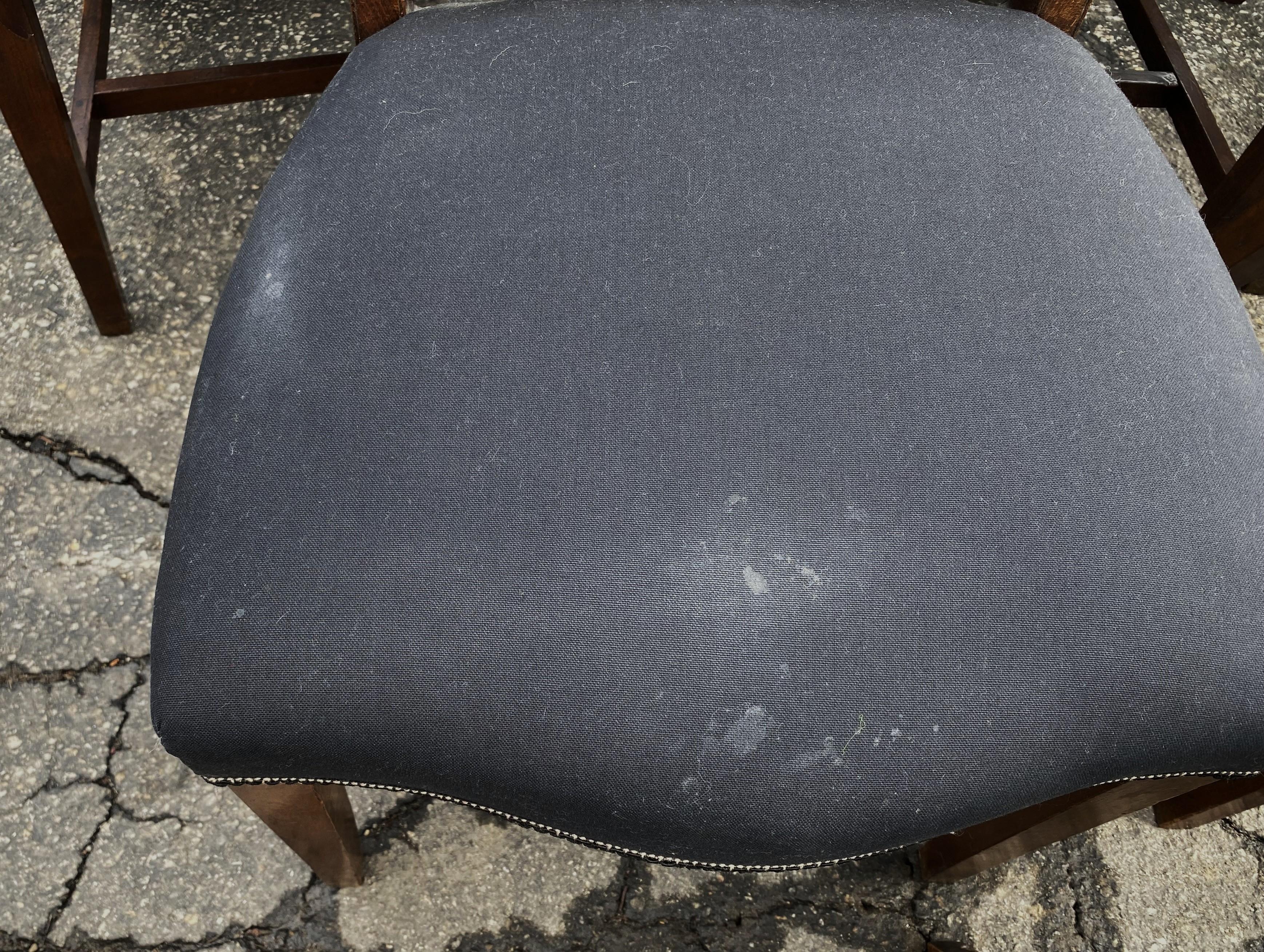 Ensemble de 11 chaises de salle à manger à dossier carré en acajou de style Feder en vente 8