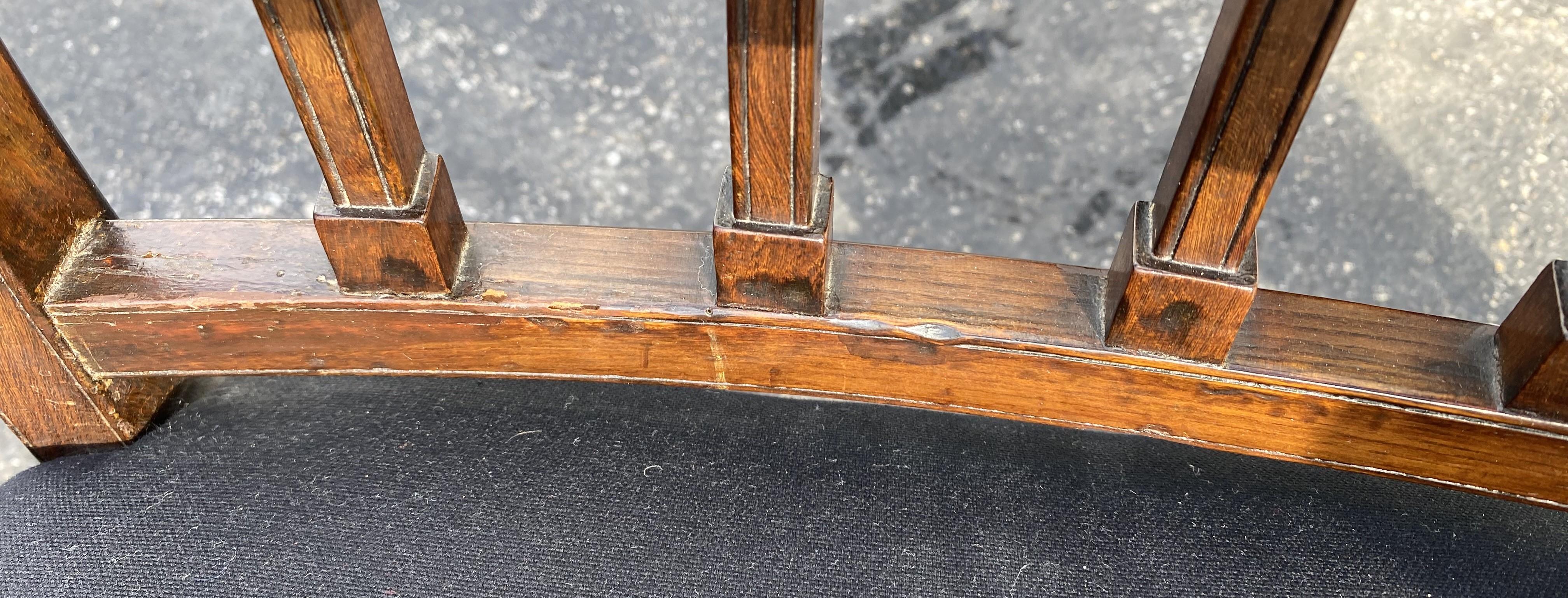 Ensemble de 11 chaises de salle à manger à dossier carré en acajou de style Feder en vente 12