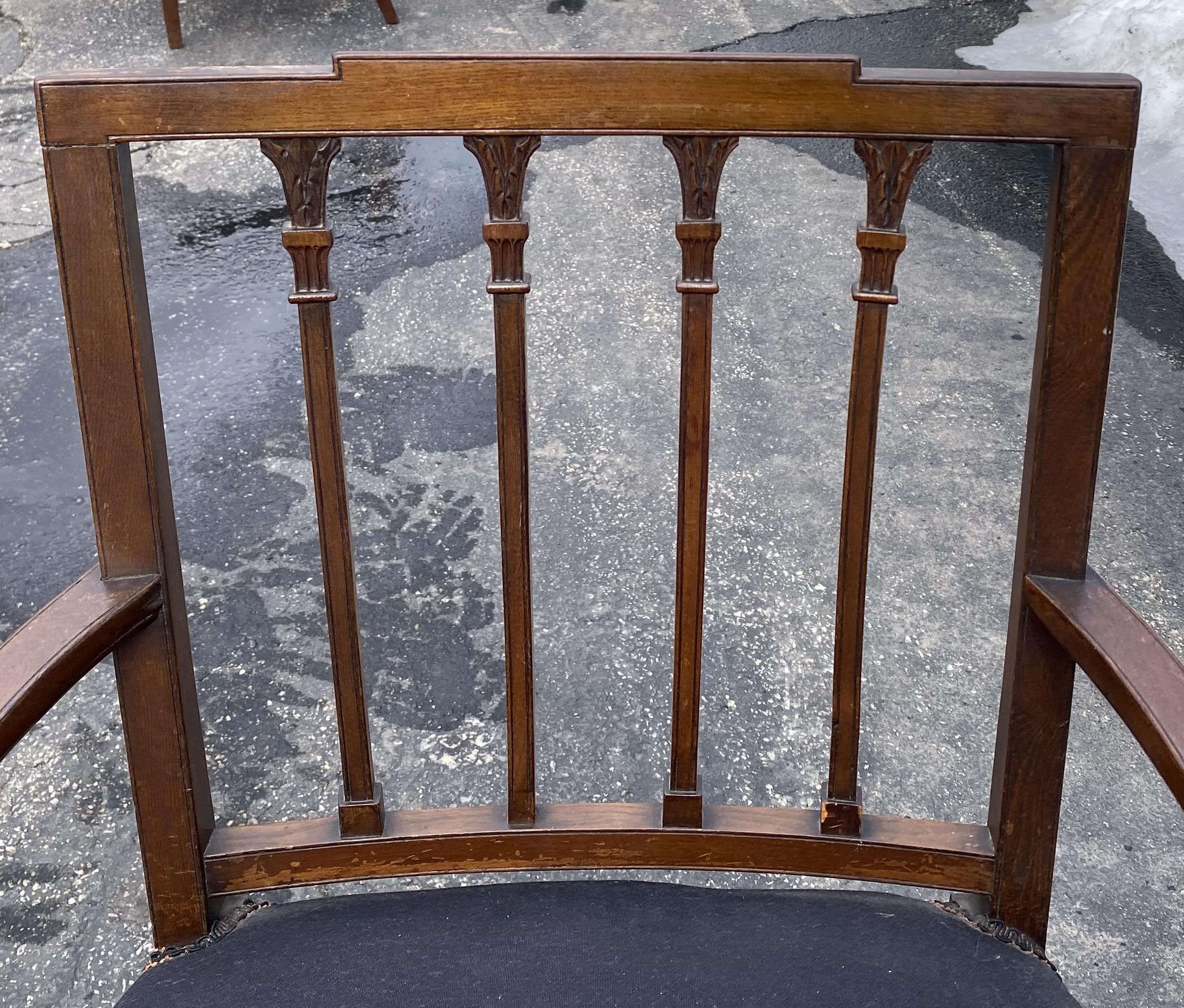 20ième siècle Ensemble de 11 chaises de salle à manger à dossier carré en acajou de style Feder en vente