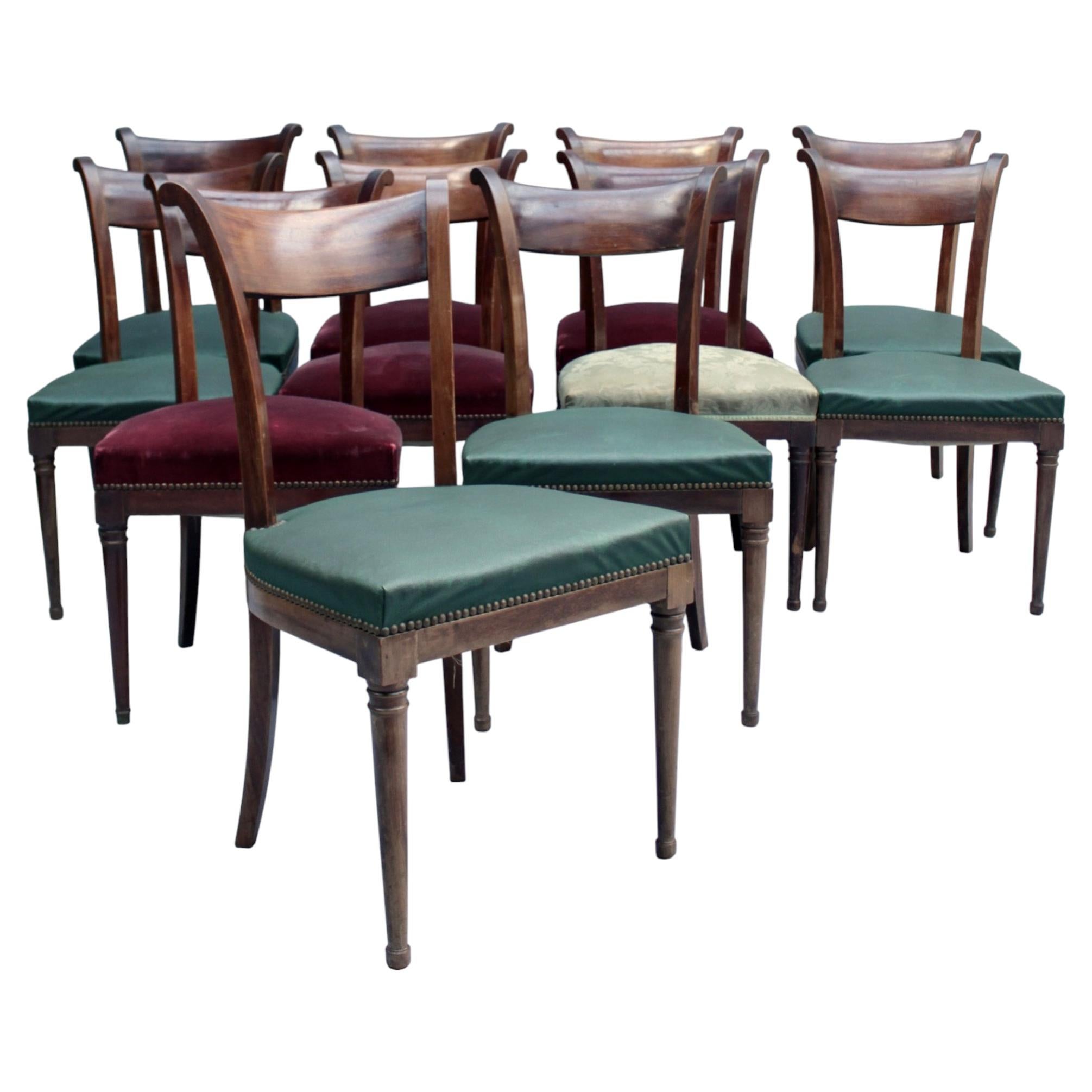 Ensemble de 11 chaises de salle à manger en acajou français des années 1940