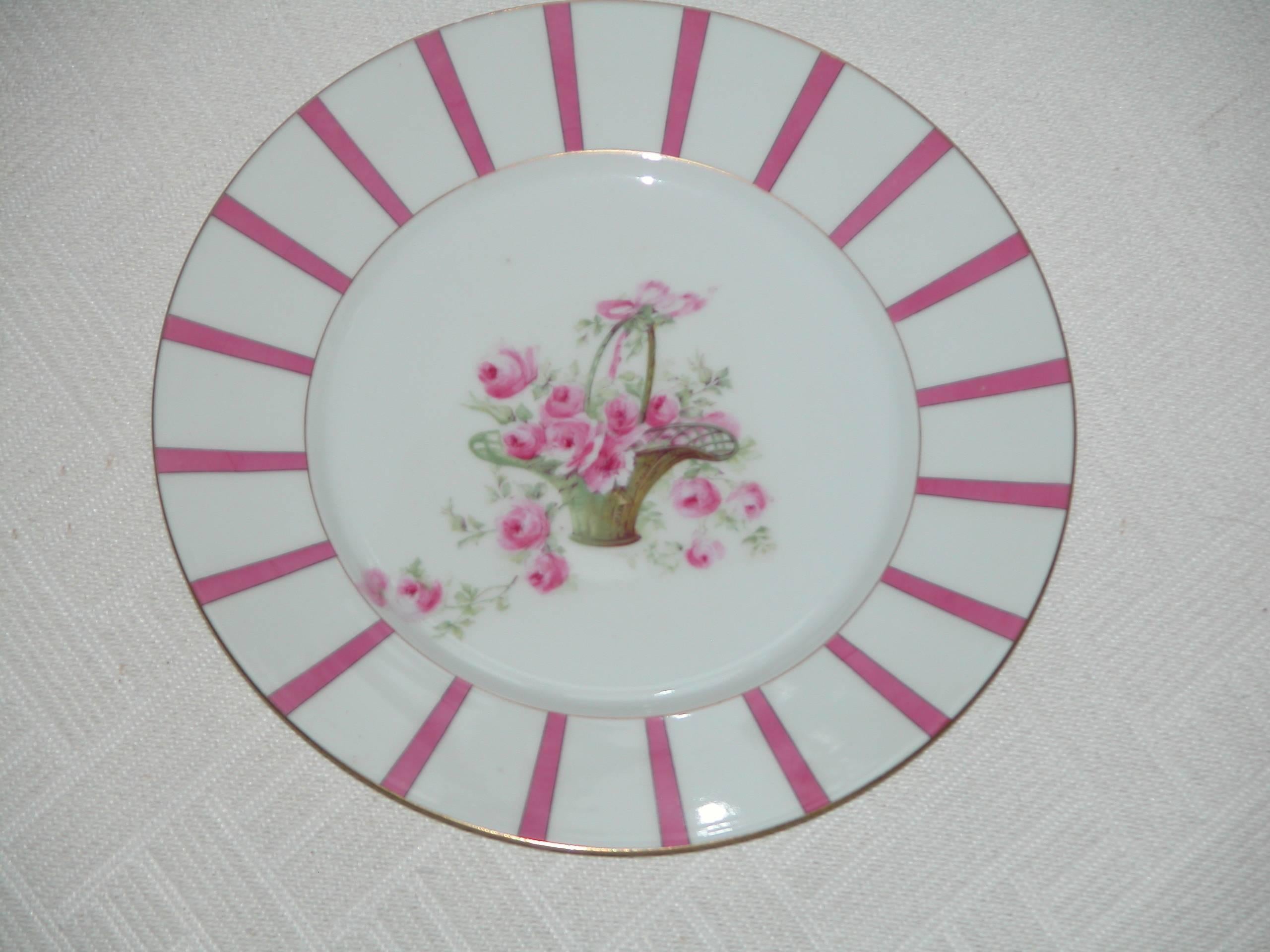 Set of 11 Limoges Martin Porcelain Dinner Plates with Pink Roses and Edge Design In Excellent Condition In Pittsburgh, PA