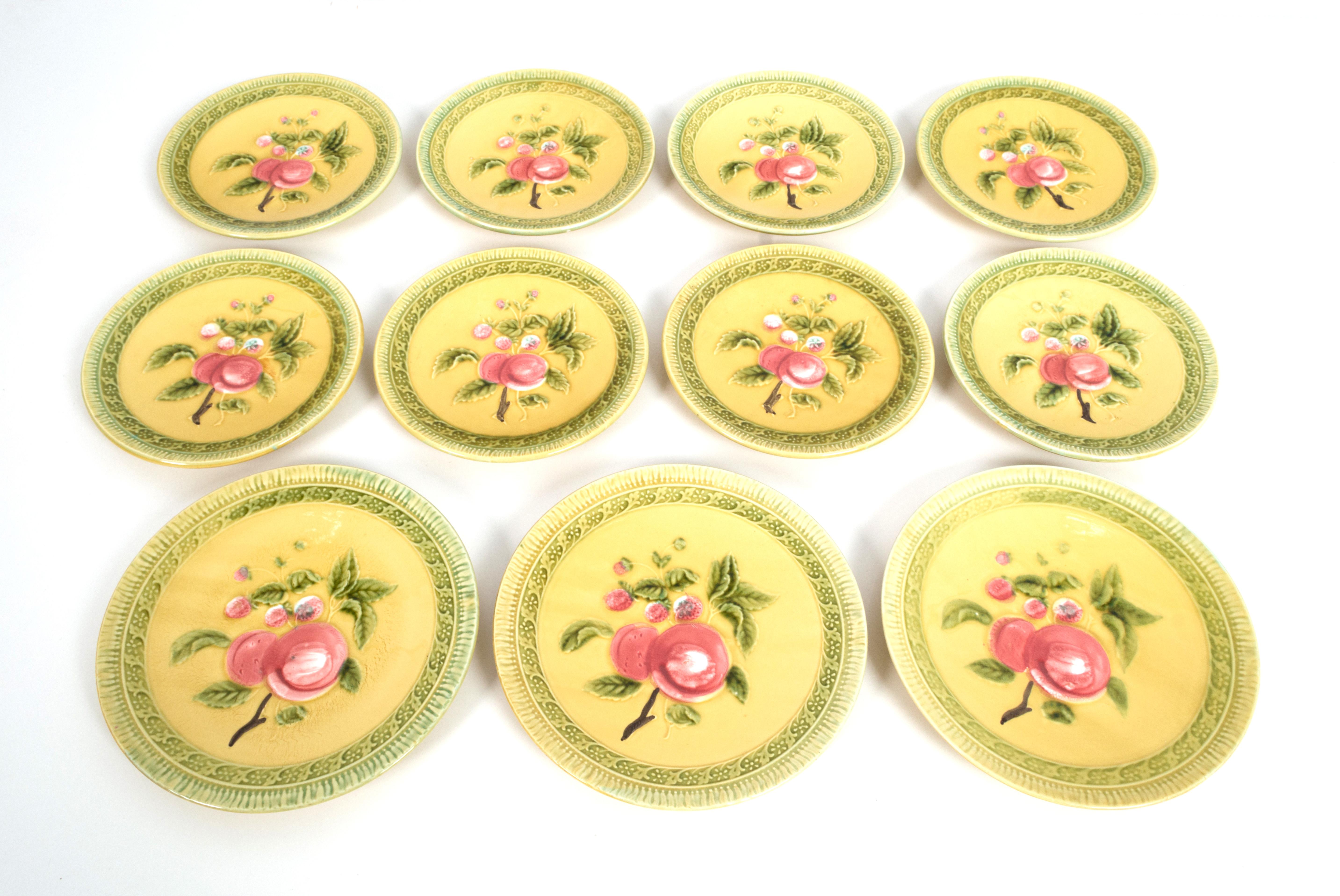 Set of 11 black forest German majolica plates, circa 1930.
Georg Schmider, Zell (1928- 1940).
Black Forest, Bade, Germany.

A set composed of 11 plates (8 x 17cm diameter and 3 x 20cm diameter).
Smaller Plates: (made in Germany stamp on