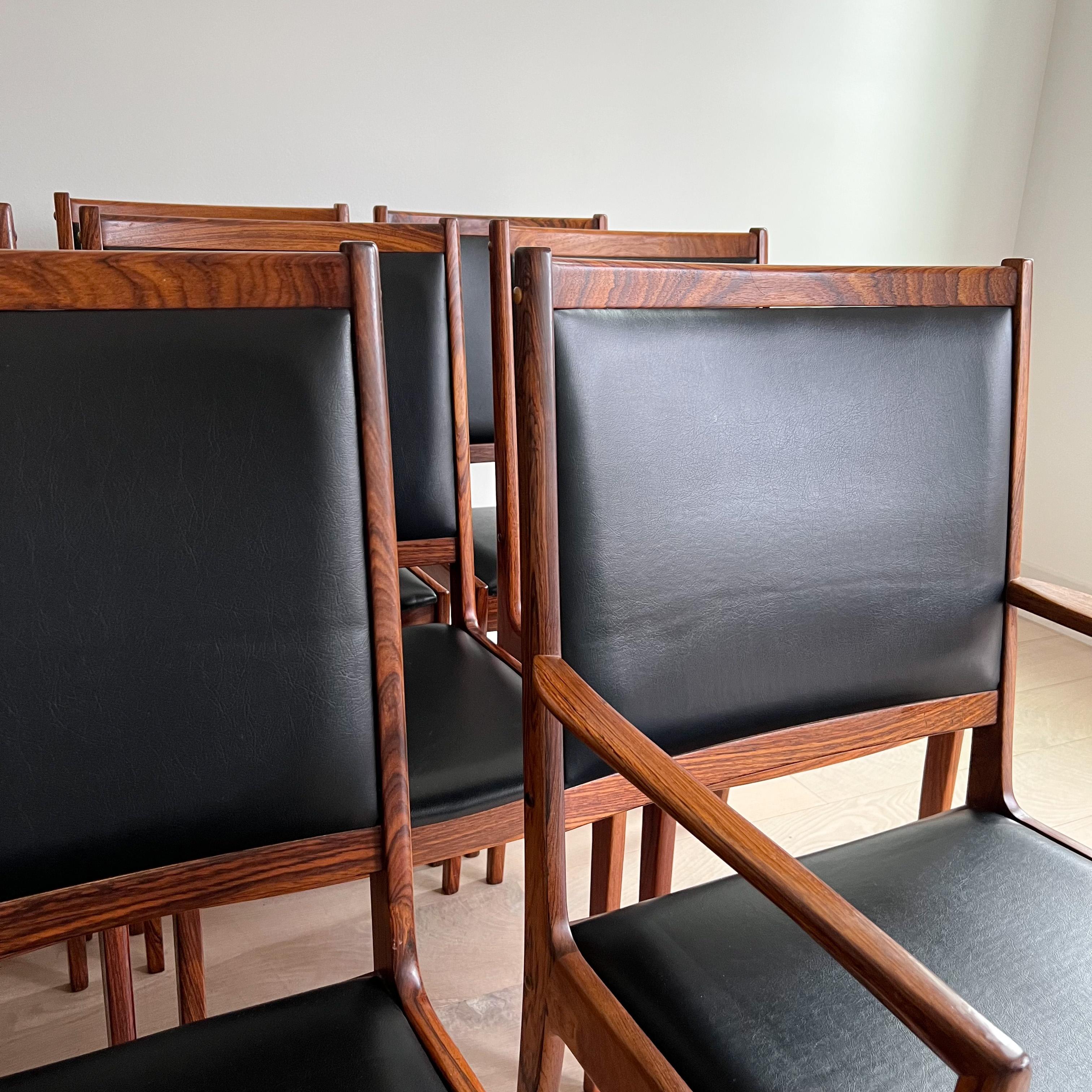 Ensemble de 11 chaises de salle à manger en palissandre du milieu du siècle par Kofod Larsen 12