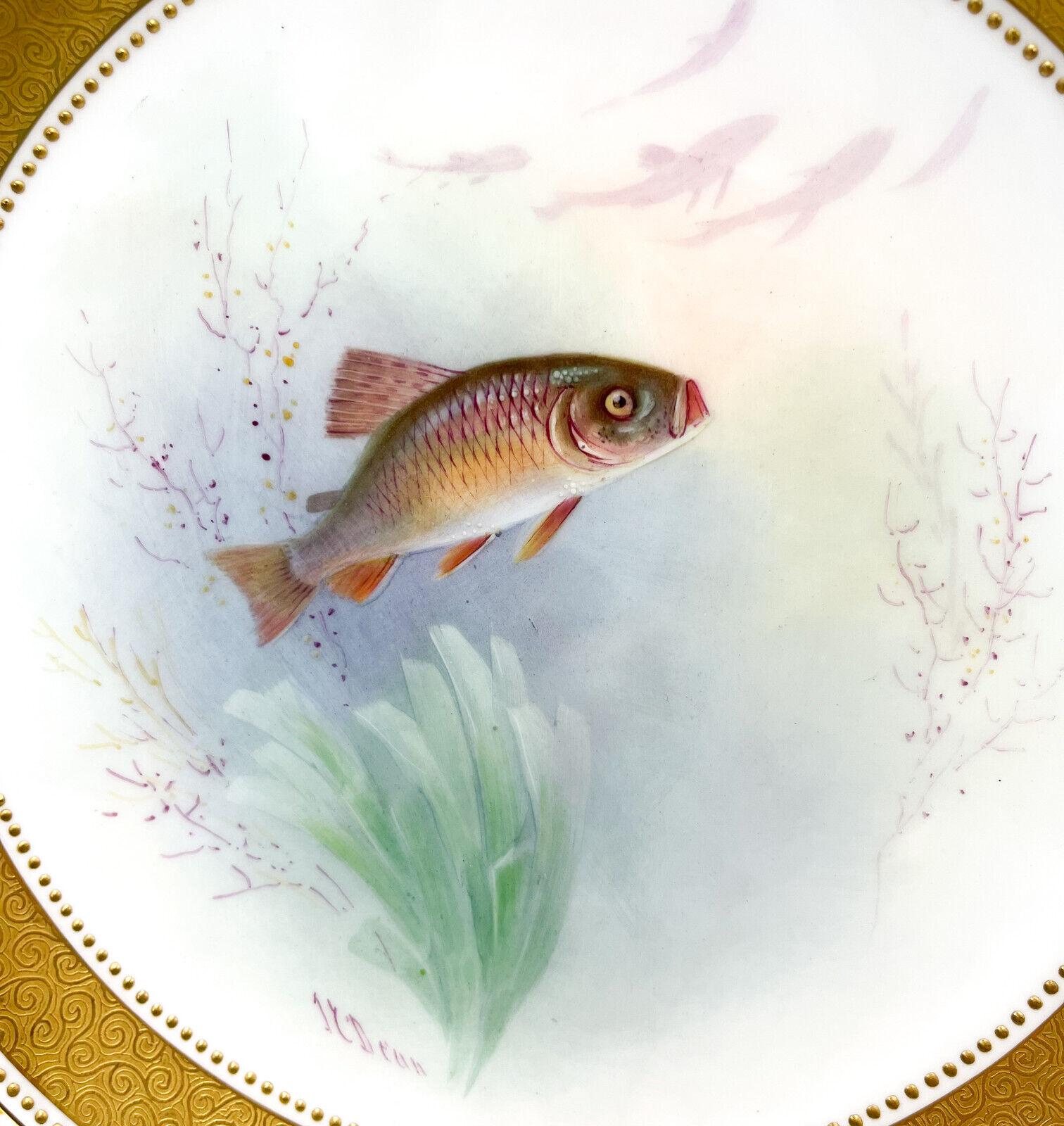 Set of 11 Minton England Porcelain Hand Painted Fish Cabinet Plates, circa 1905 In Good Condition For Sale In Gardena, CA