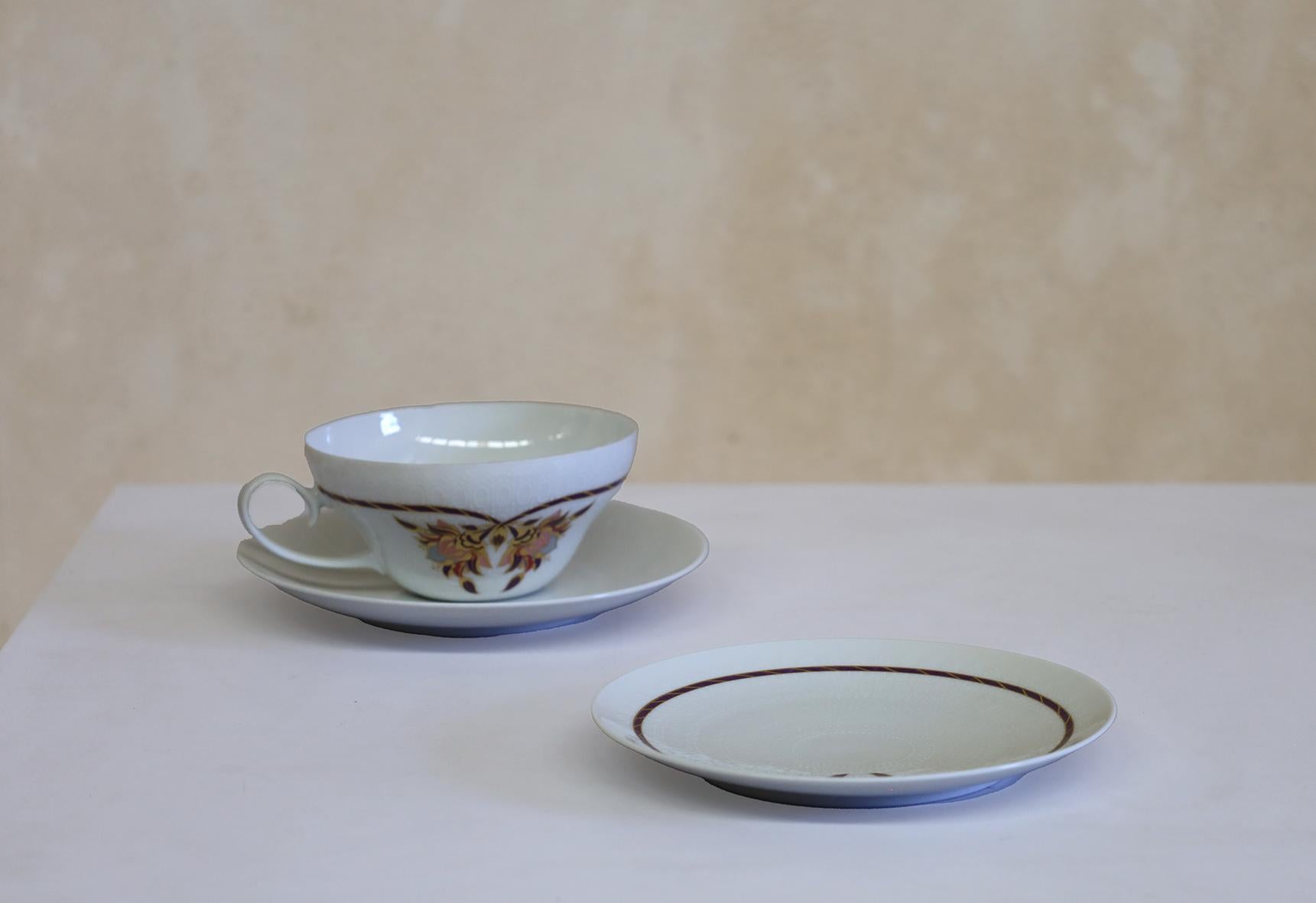 Rosenthal Classic Rose-Dessertteller aus Porzellan, 11er-Set (Handgefertigt) im Angebot