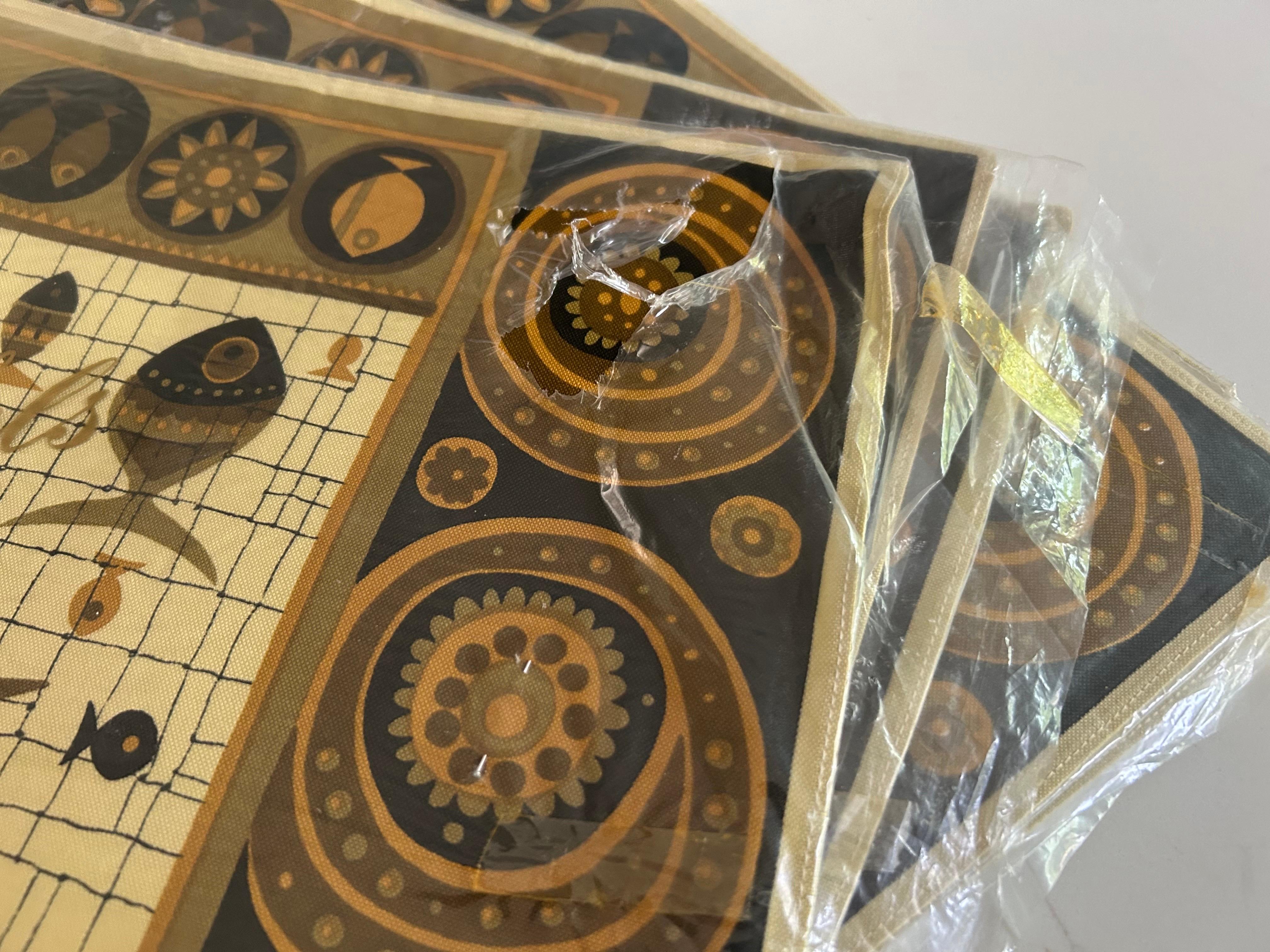 Set von 11 Retro Deadstock Tischsets + Servietten Stoffels Schweiz im Angebot 4