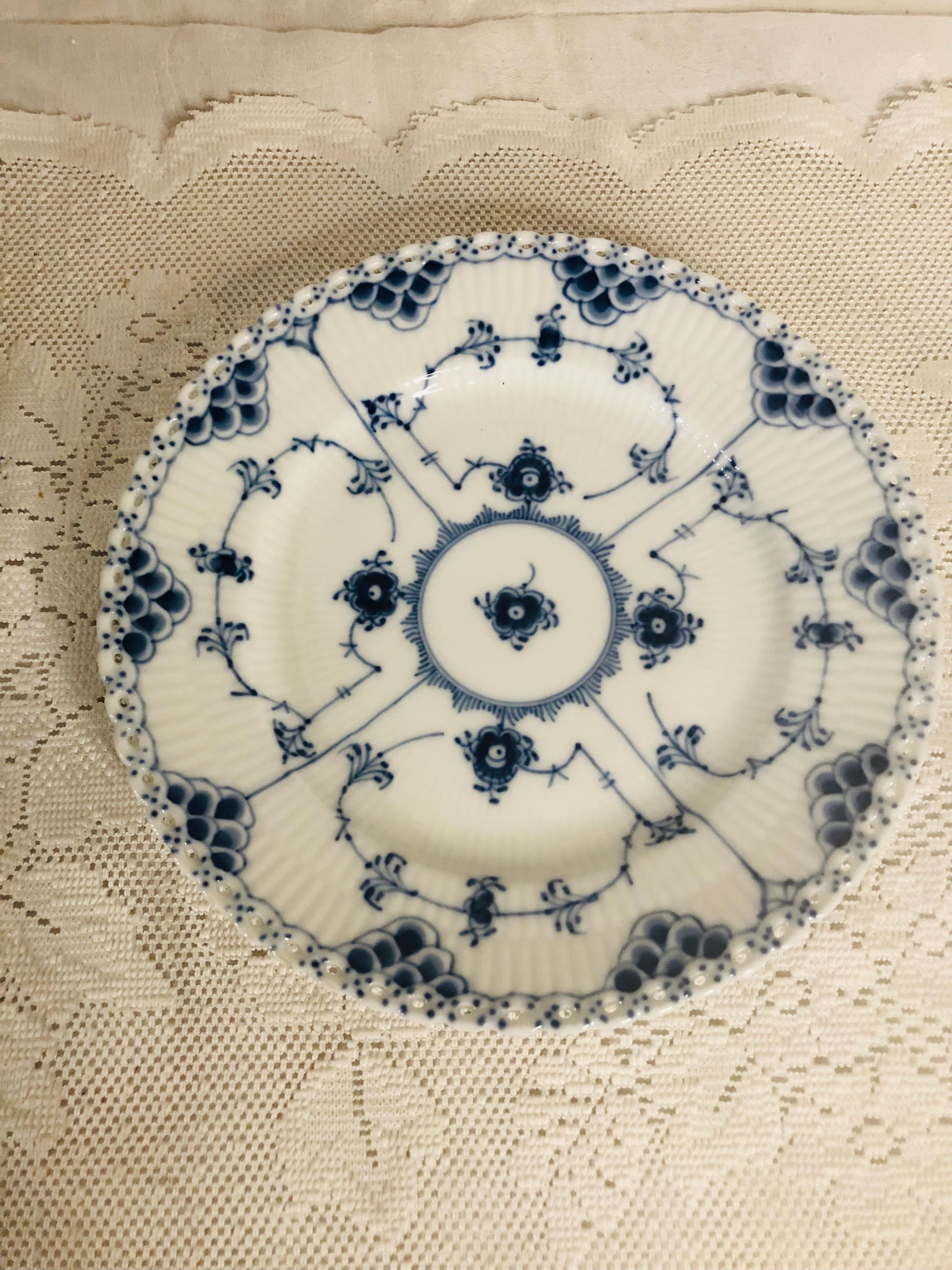 royal copenhagen plates