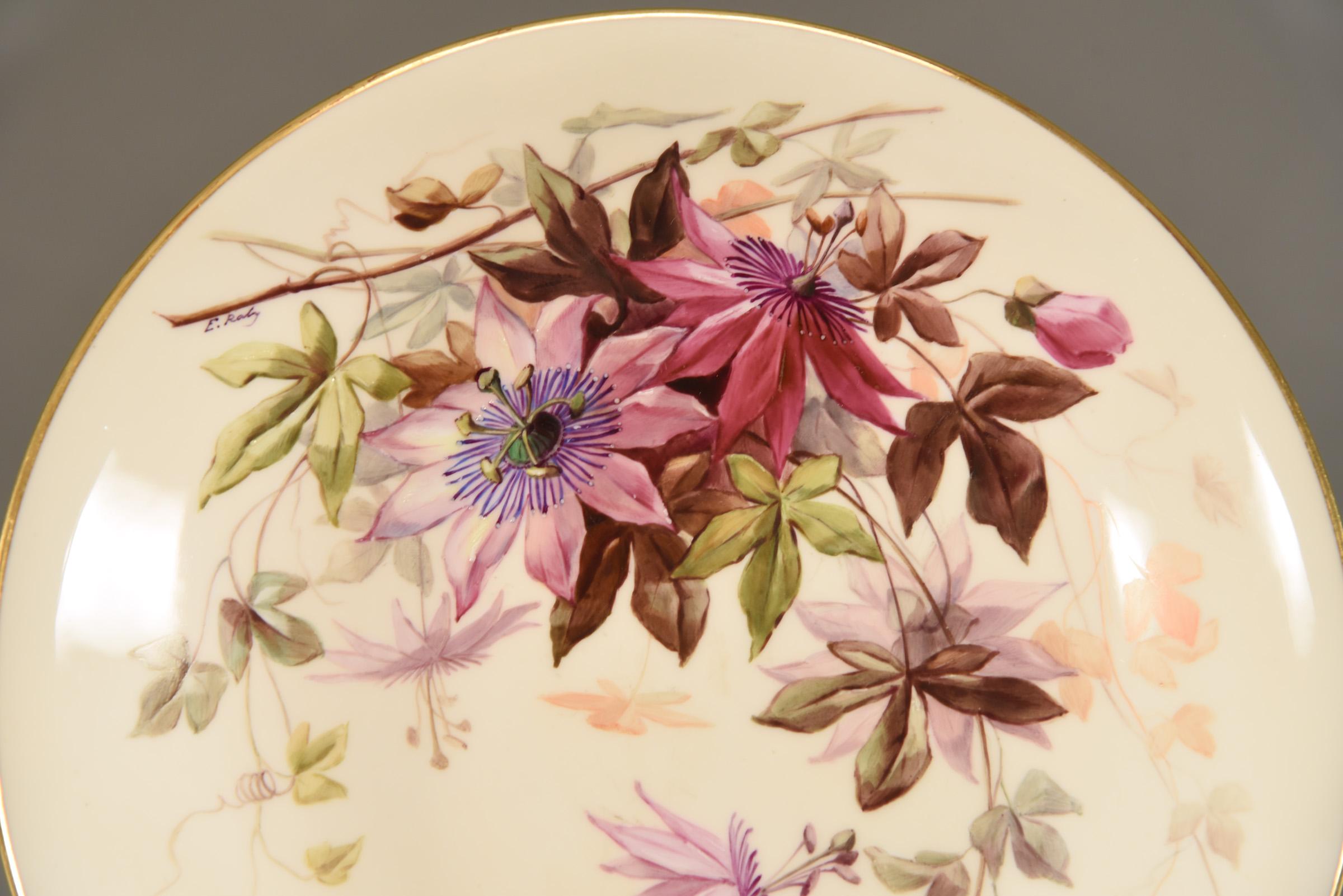 Porcelaine Ensemble de 11 assiettes à dessert Royal Worcester Aesthetic Movement signées E. Raby en vente