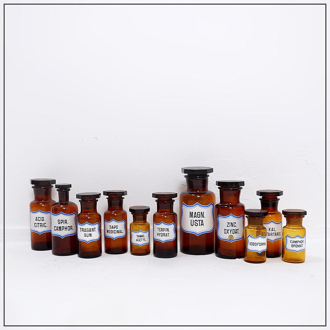 Lote de 11 frascos de farmacia vintage de vidrio ámbar colección en venta 8
