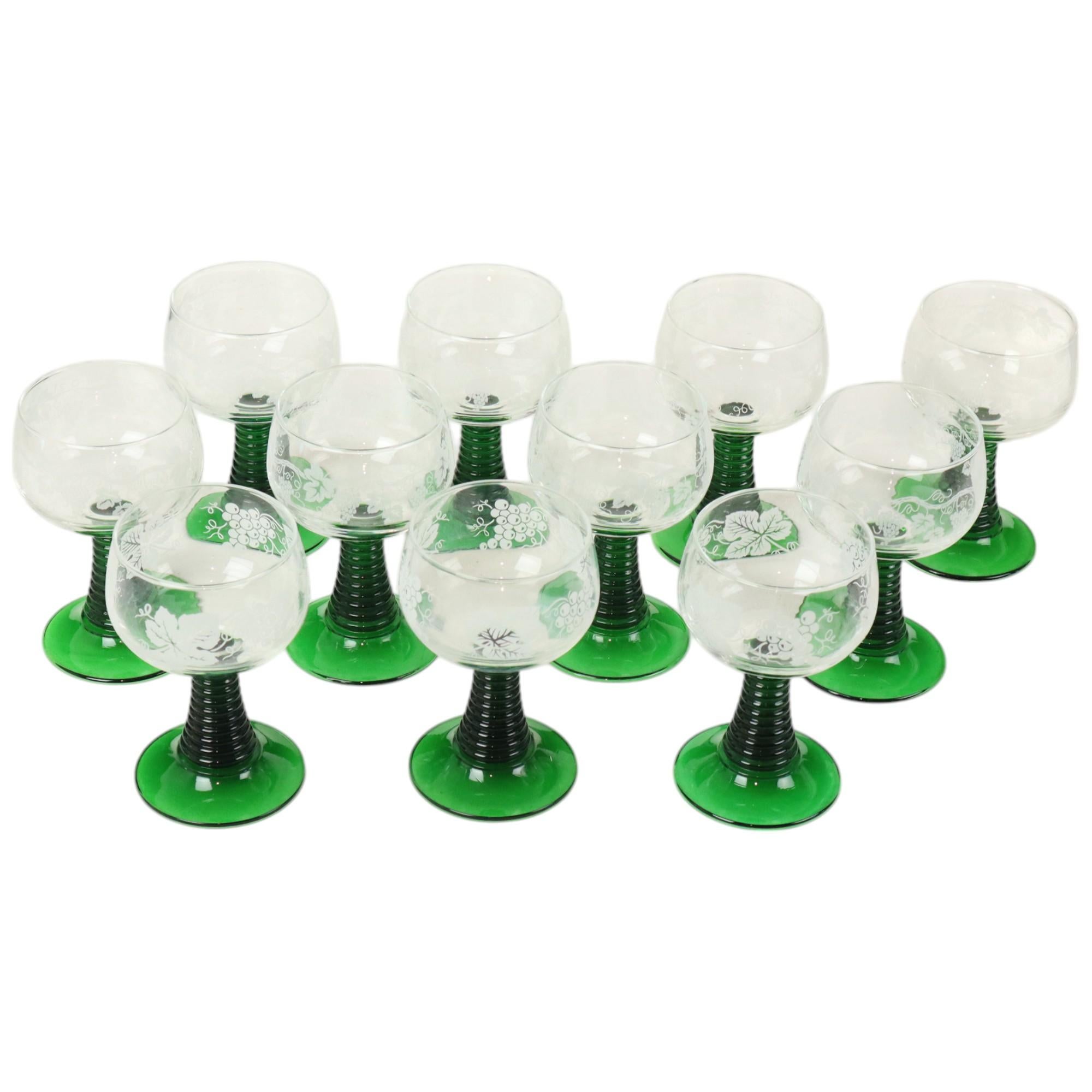 Francese Set di 11 bicchieri da vino Vintage Luminarc Roemer con base a coste verde