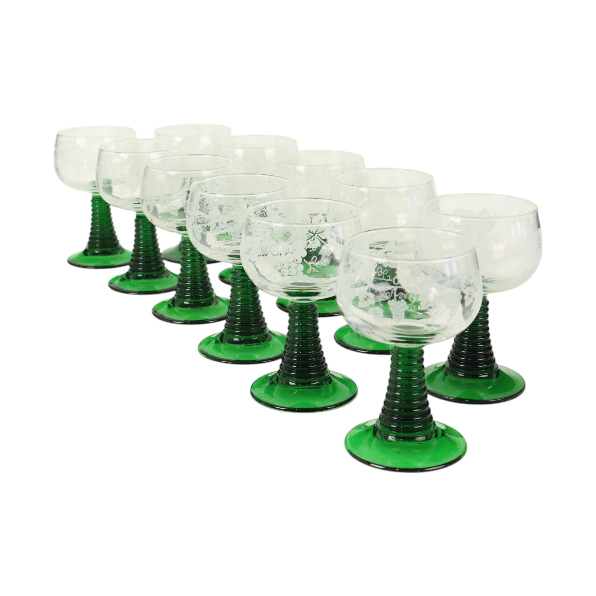 Set di 11 bicchieri da vino Vintage Luminarc Roemer con base a coste verde In condizioni ottime a Poperinge, BE