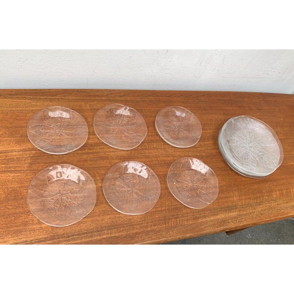 20th Century Set of 11 Vintage Swedish Glass Floral Plates by Ann Wärff for Kosta Boda For Sale