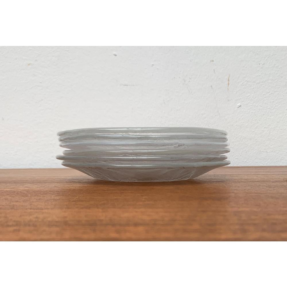 Set of 11 Vintage Swedish Glass Floral Plates by Ann Wärff for Kosta Boda For Sale 4