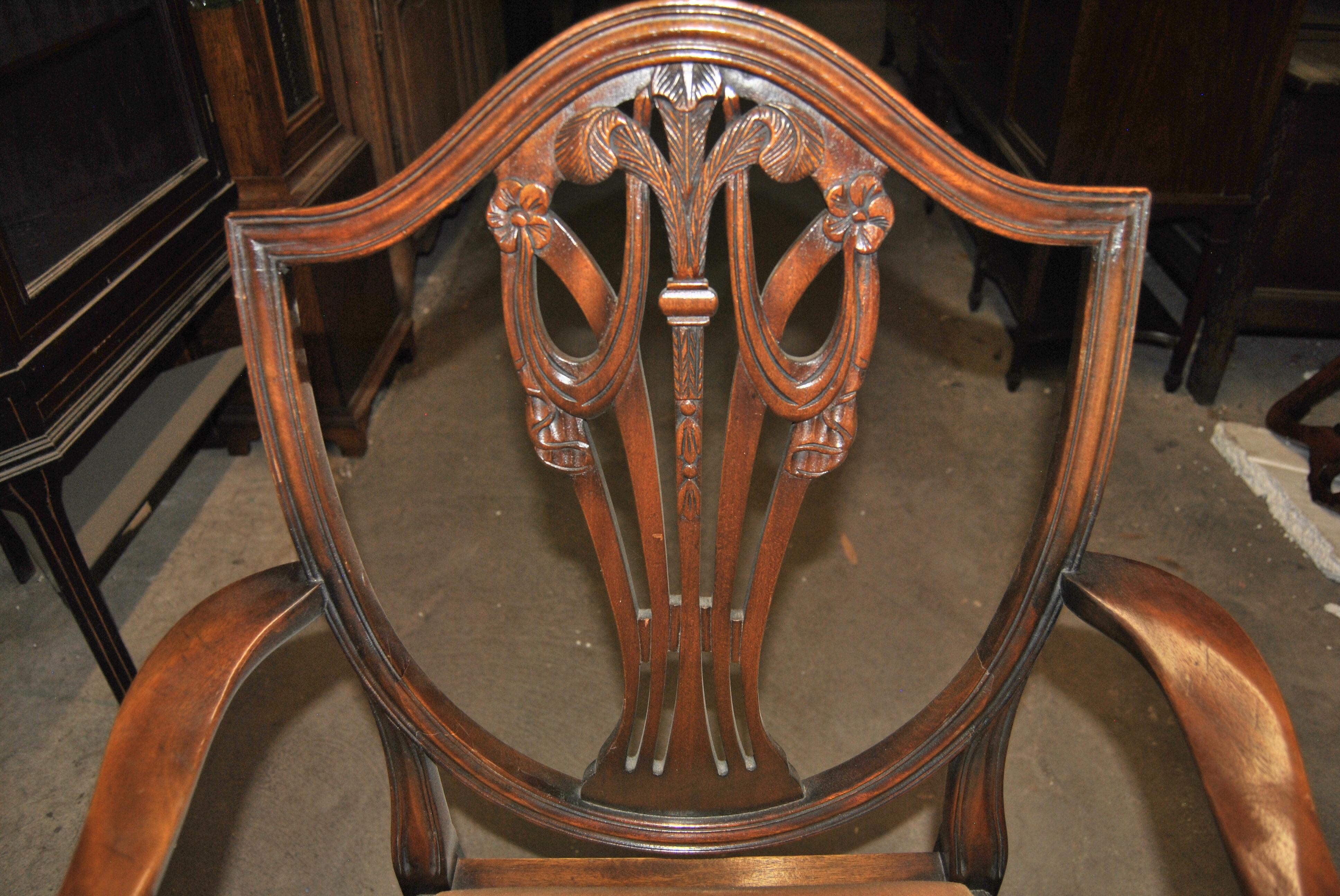 Set of 12 20th Century English Mahogany Hepplewhite Style Shield Back Chairs 1