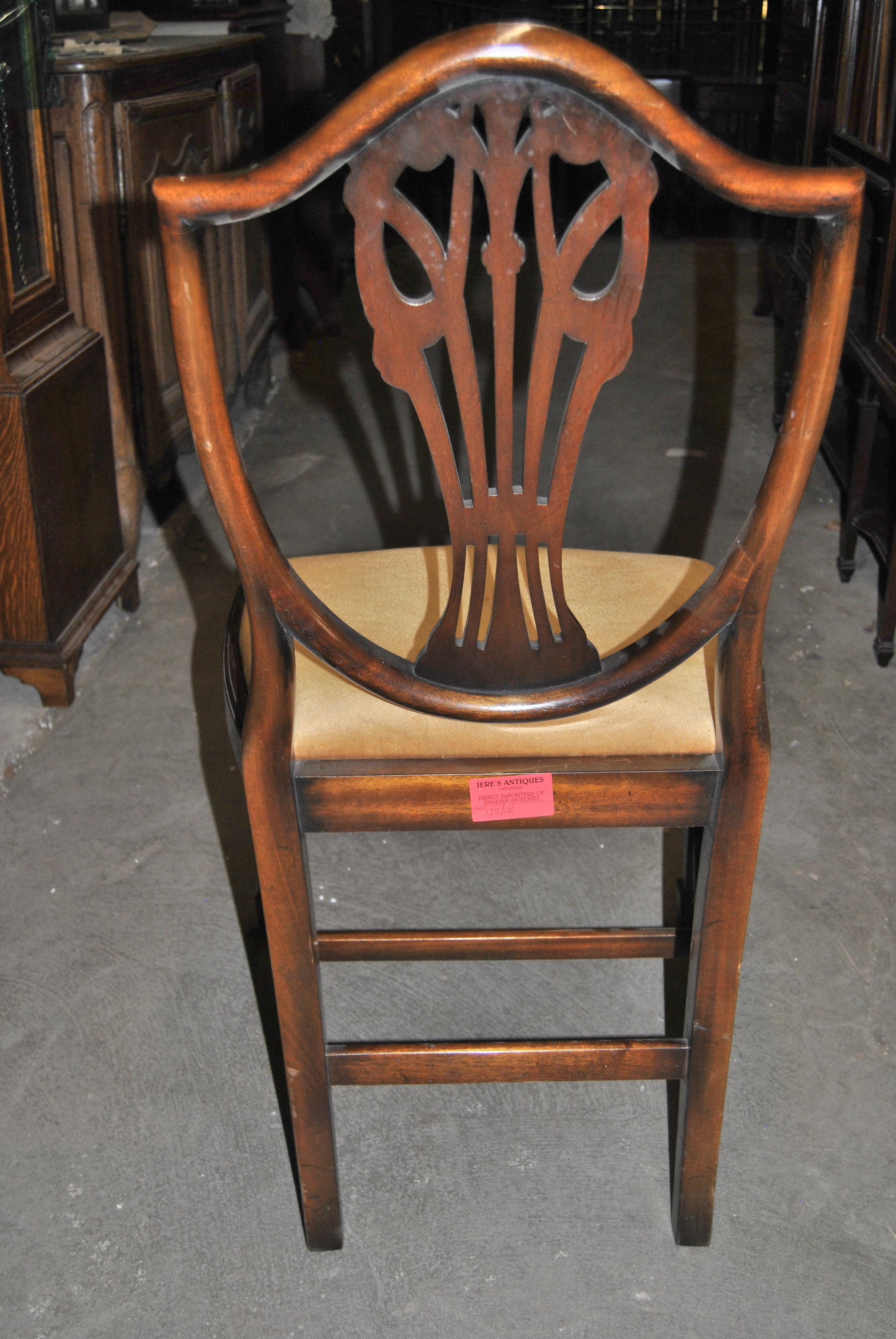 Set of 12 20th Century English Mahogany Hepplewhite Style Shield Back Chairs 5