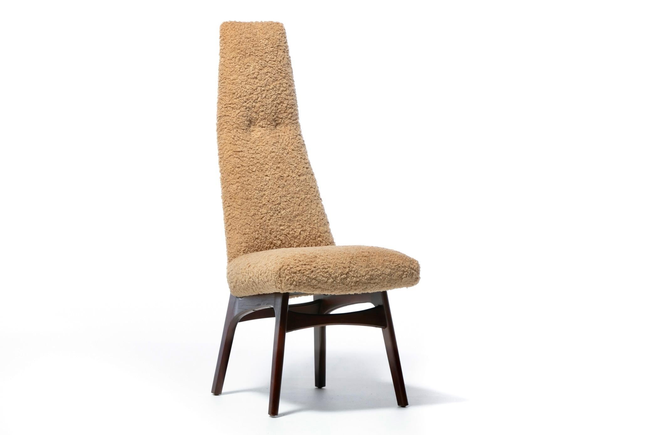 12er-Set Adrian Pearsall Skulpturale Esszimmerstühle mit hoher Rückenlehne aus Latte Bouclé im Angebot 1