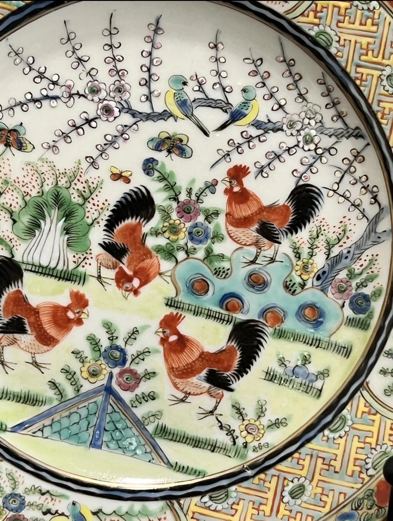 Set Of 12 Antique Chinese Porcelain Dishes With Chicken Theme For Sale 2