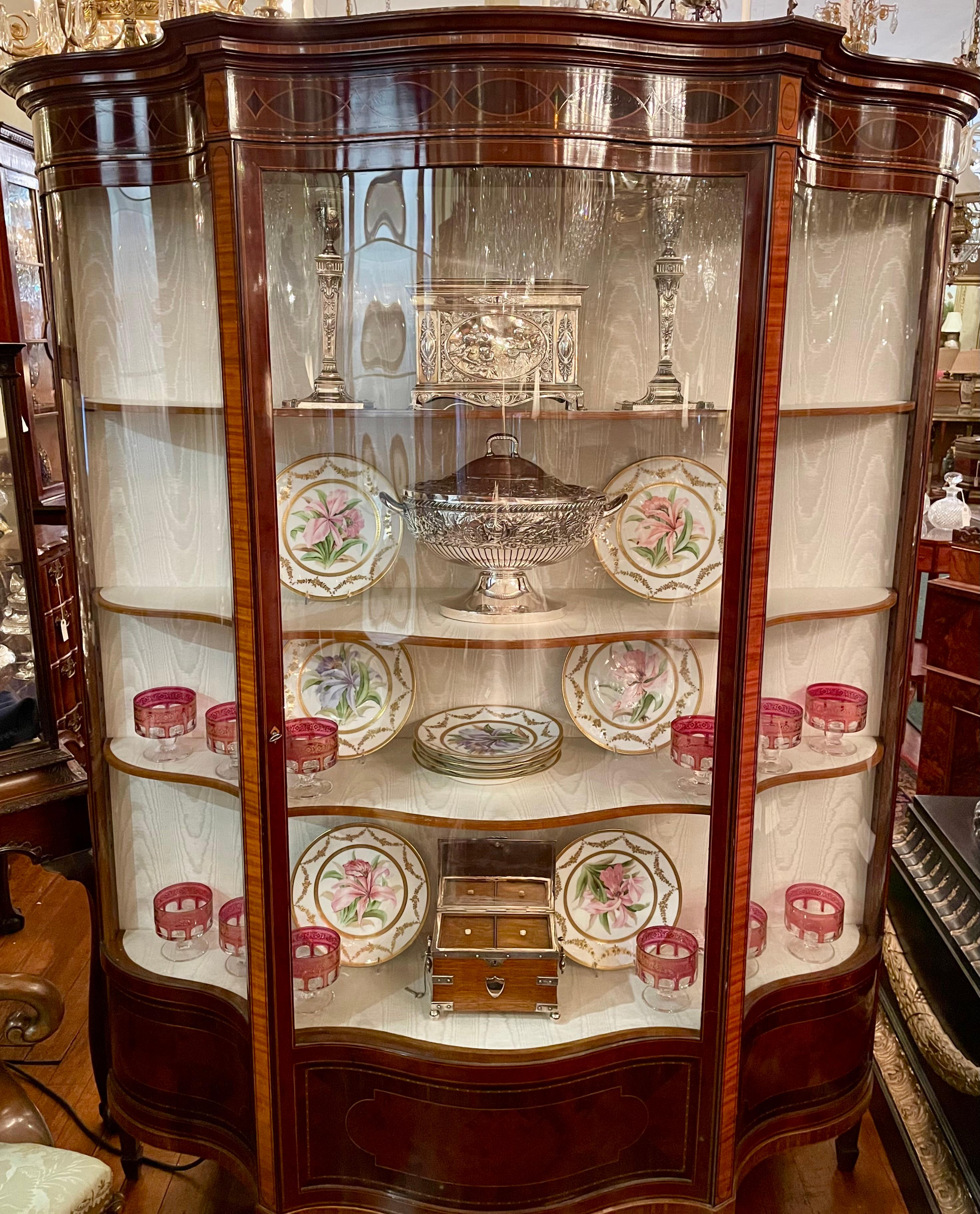 Ensemble de 12 coupes à dessert anciennes en cristal taillé, canneberge et détails dorés, vers 1920 en vente 3