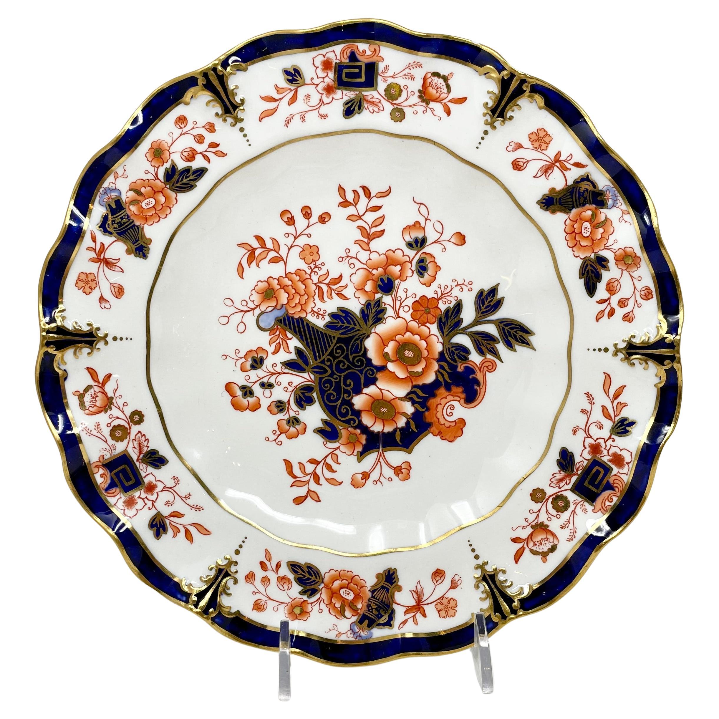 Set von 12 antiken englischen Dessert-/Salattellern mit geriffelter Kante „Royal Crown Derby“-Tellern (Englisch) im Angebot
