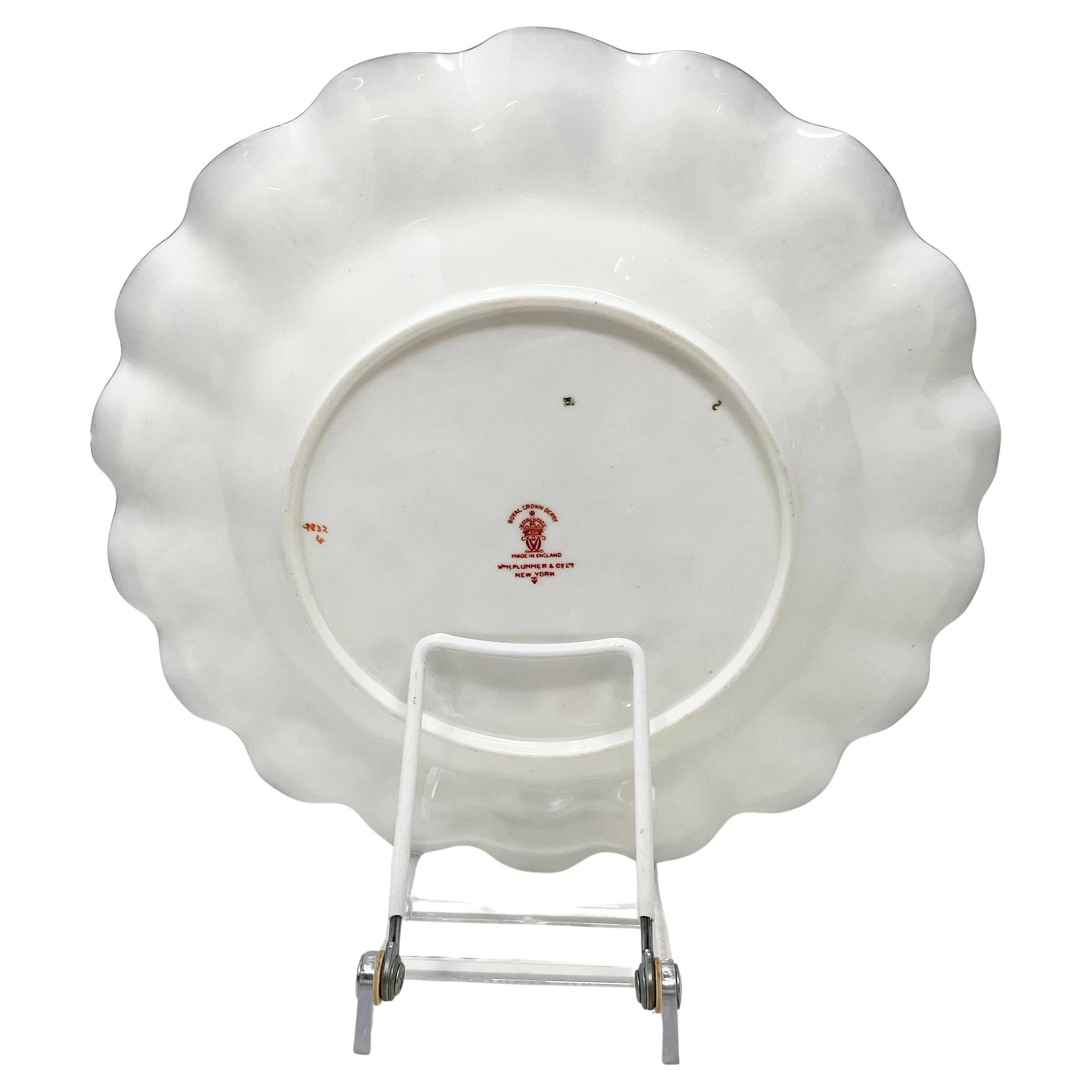 Set von 12 antiken englischen Dessert-/Salattellern mit geriffelter Kante „Royal Crown Derby“-Tellern im Zustand „Gut“ im Angebot in New Orleans, LA