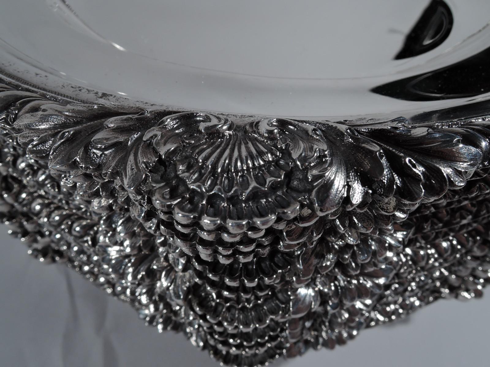 Set von 12 antiken englischen georgianischen Sterlingsilber-Esstellern im Zustand „Hervorragend“ in New York, NY