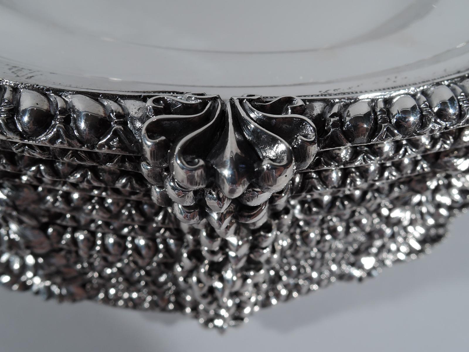 Set von 12 antiken englischen georgianischen Sterlingsilber-Esstellern (Spätes 19. Jahrhundert)