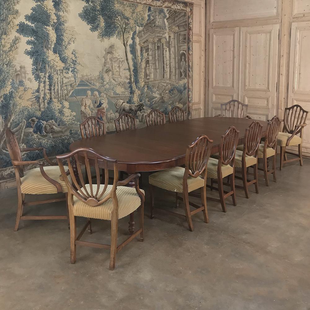 Set of 12 Antique English Sheraton Dining Chairs Includes Four Armchairs In Good Condition In Dallas, TX