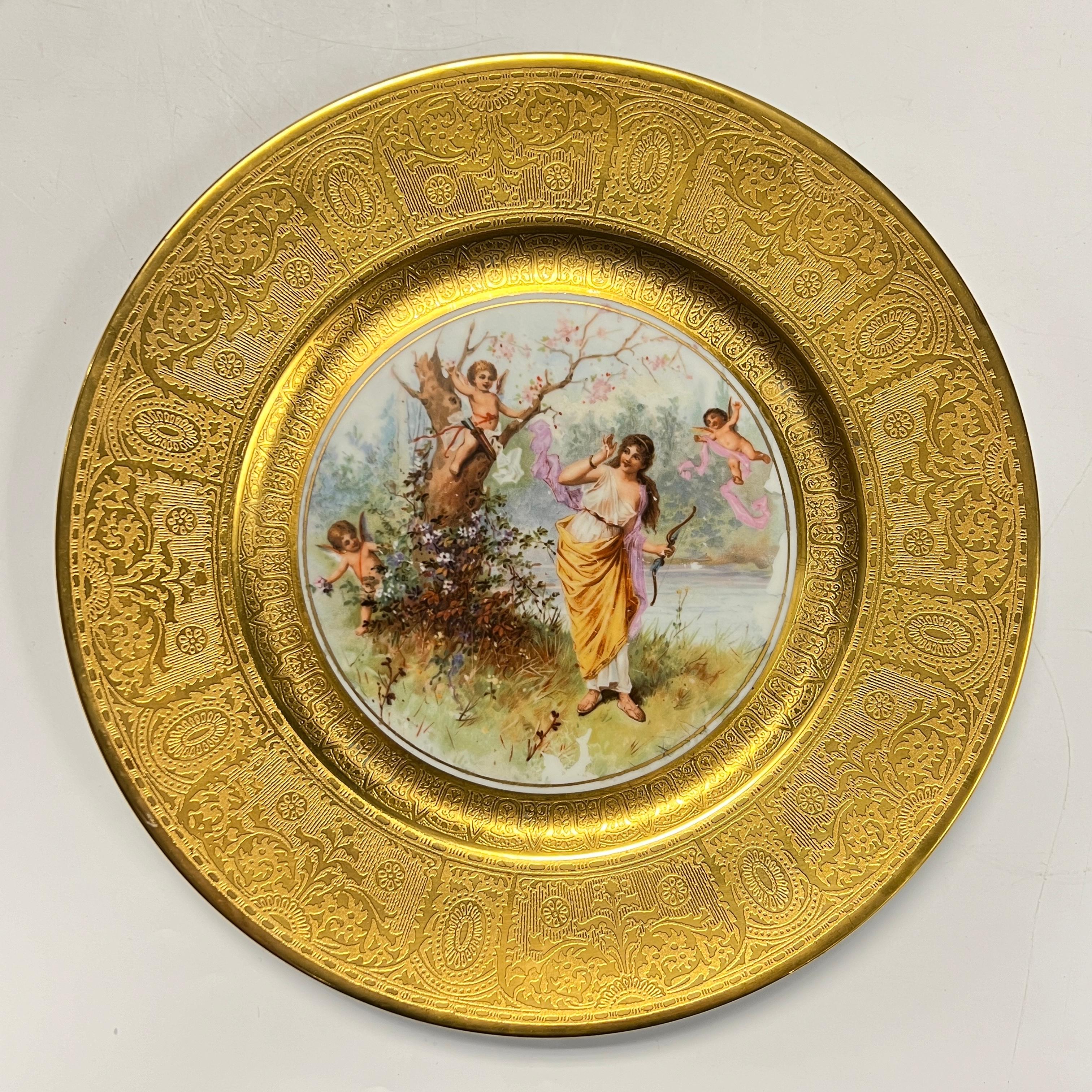 Lot de 12 assiettes de cabinet néoclassiques anciennes finement dorées en vente 4