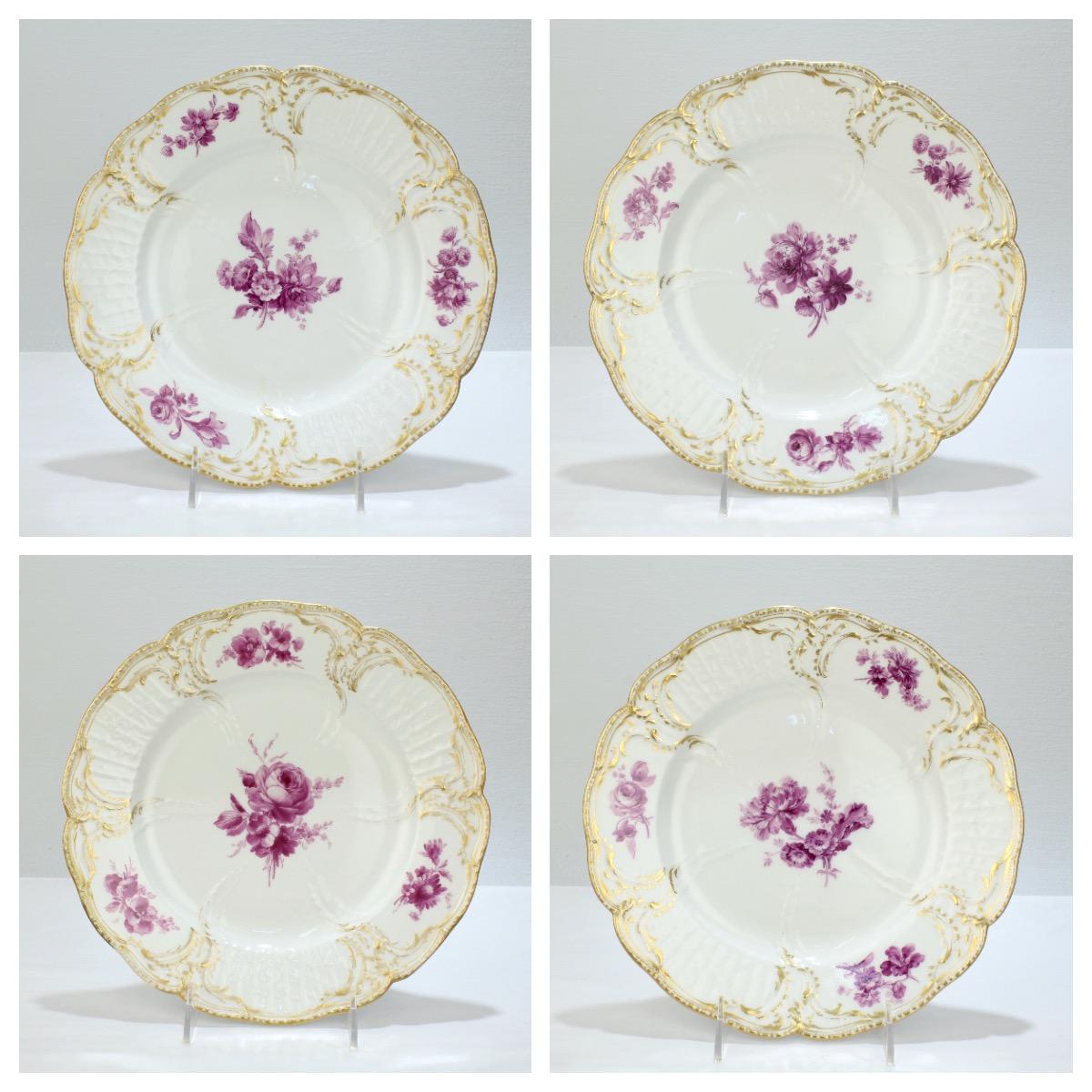 20th Century Set of 12 Antique KPM Royal Berlin Porcelain Reliefzierat Dinner Plates in Puce