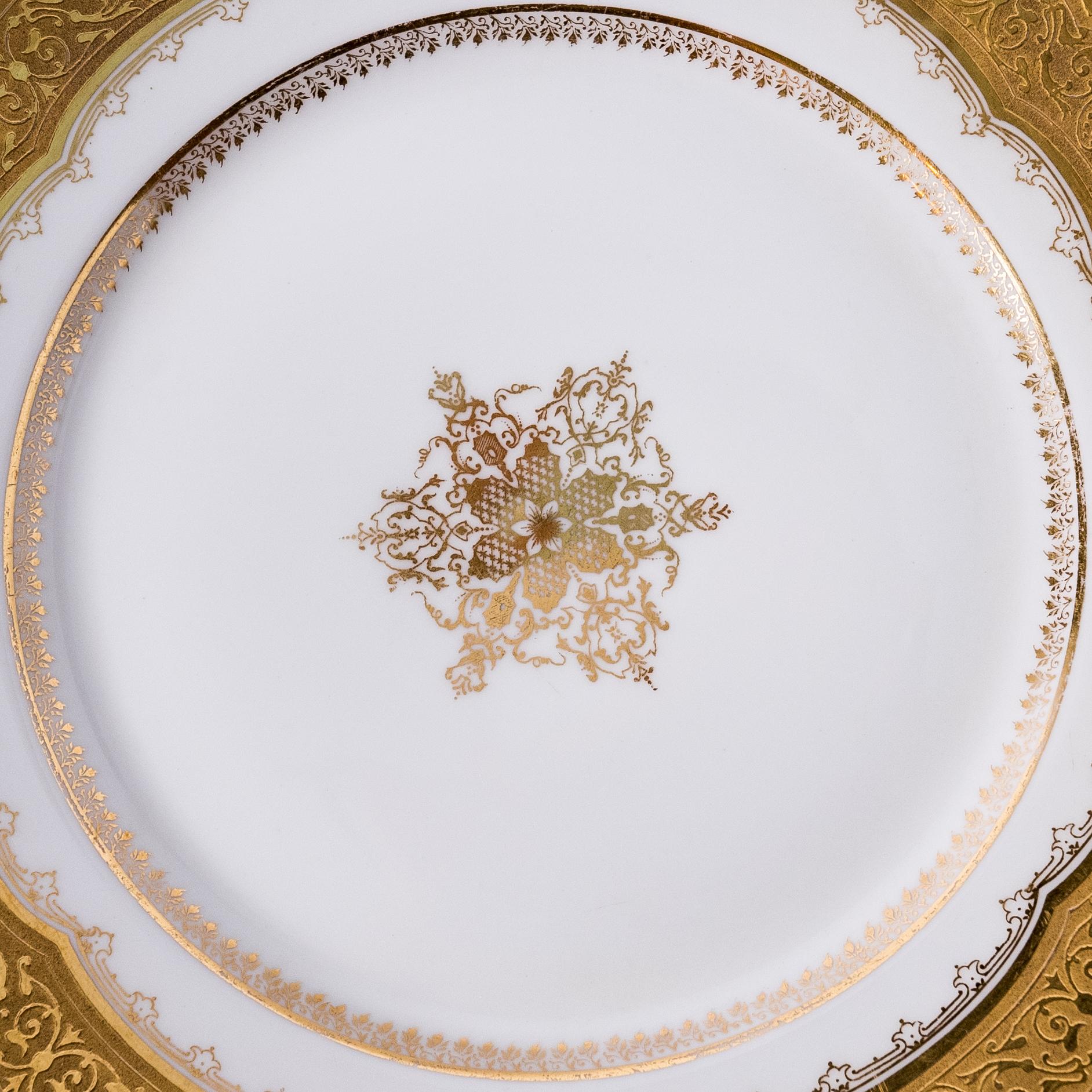 French Set of 12 Antique Limoges France Dessert Plates Gilt Medallion Center Gold Band