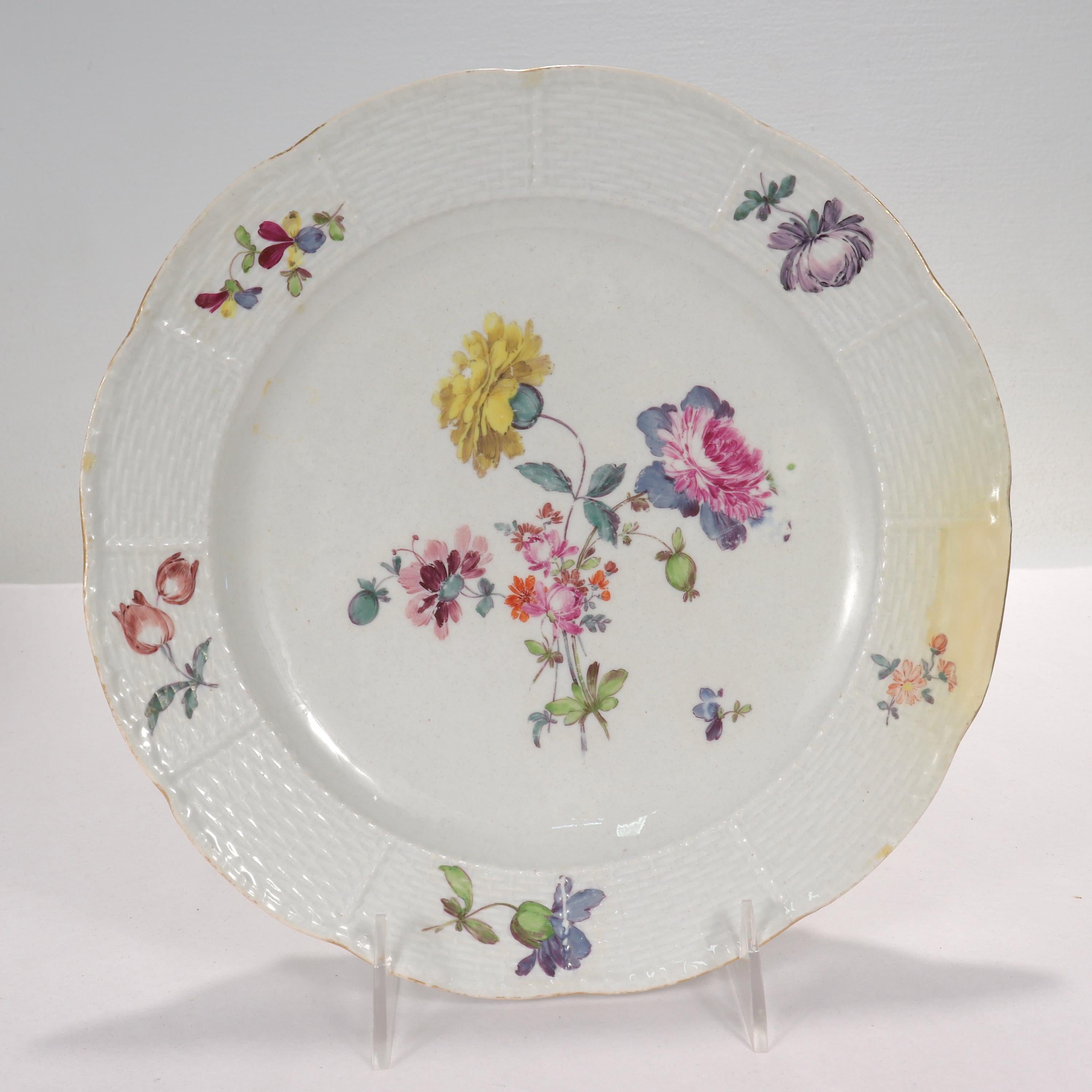 German Set of 12 Antique Meissen Porcelain 'Old Ozier' Pattern Cabinet or Dinner Plates For Sale