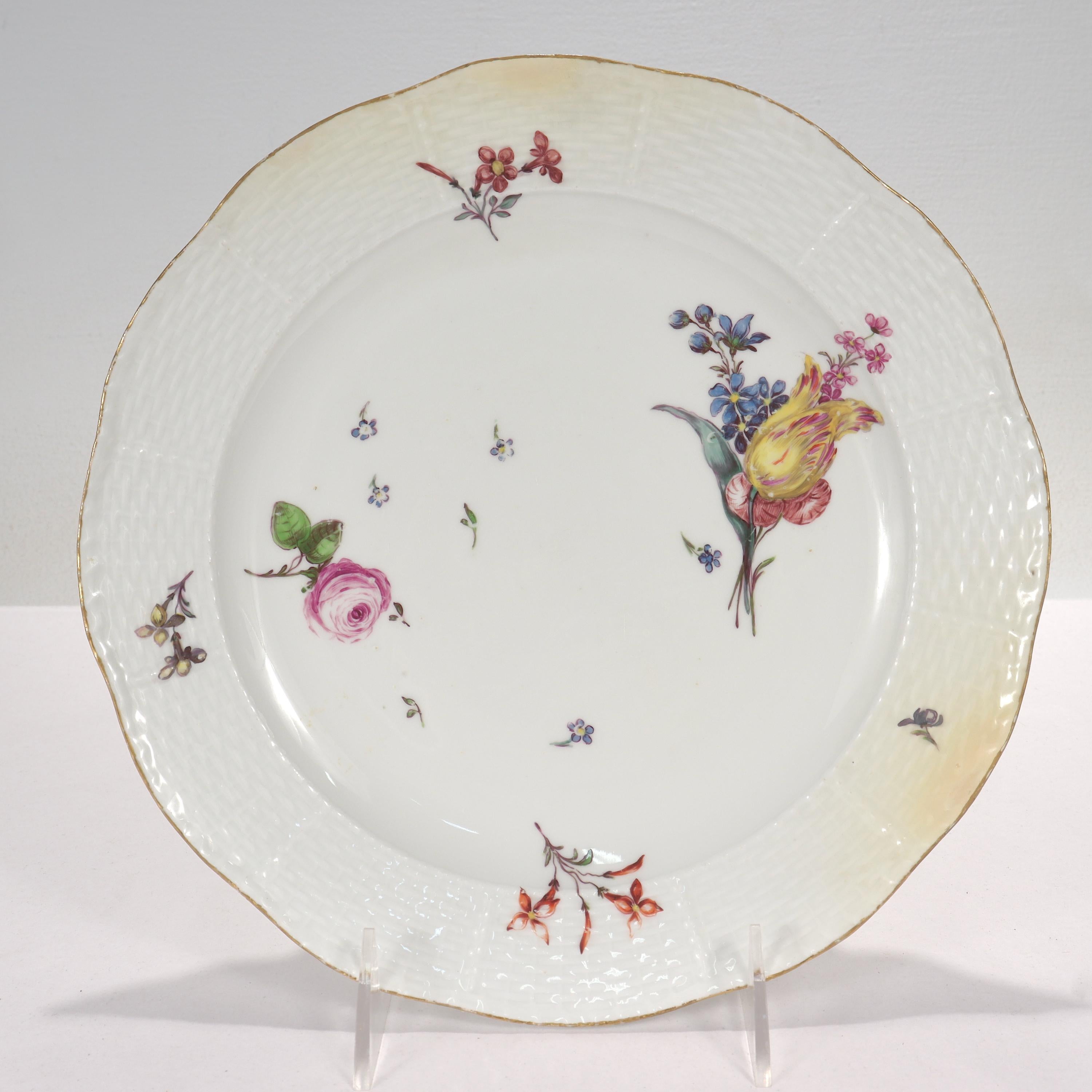 German Set of 12 Antique Meissen Porcelain 'Old Ozier' Pattern Cabinet or Dinner Plates For Sale