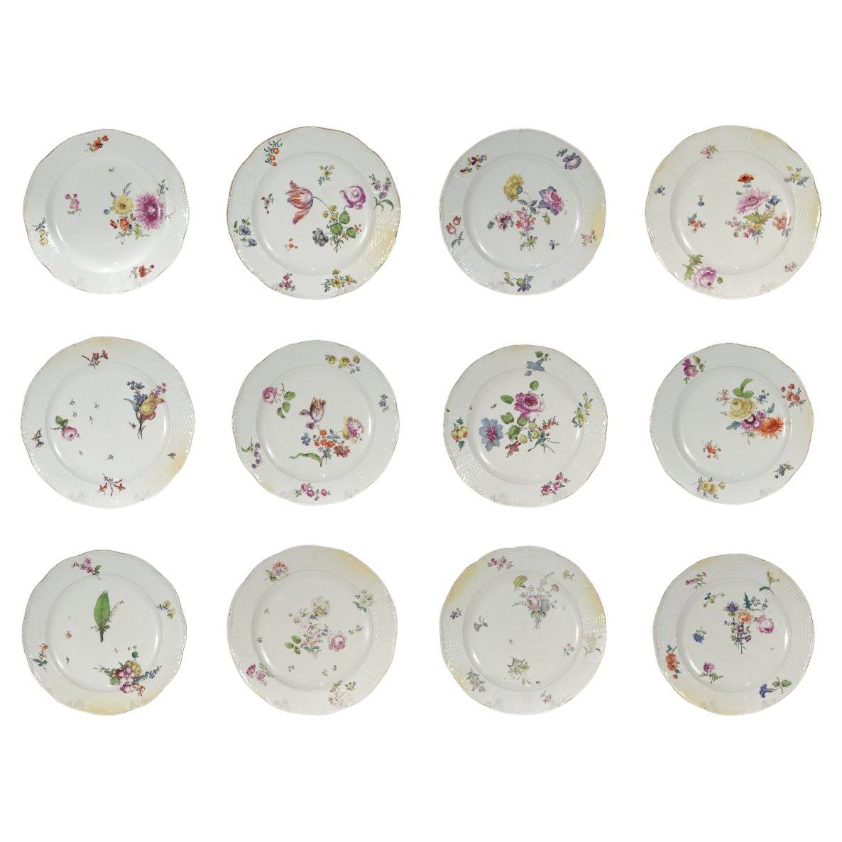 Set of 12 Antique Meissen Porcelain 'Old Ozier' Pattern Cabinet or Dinner Plates