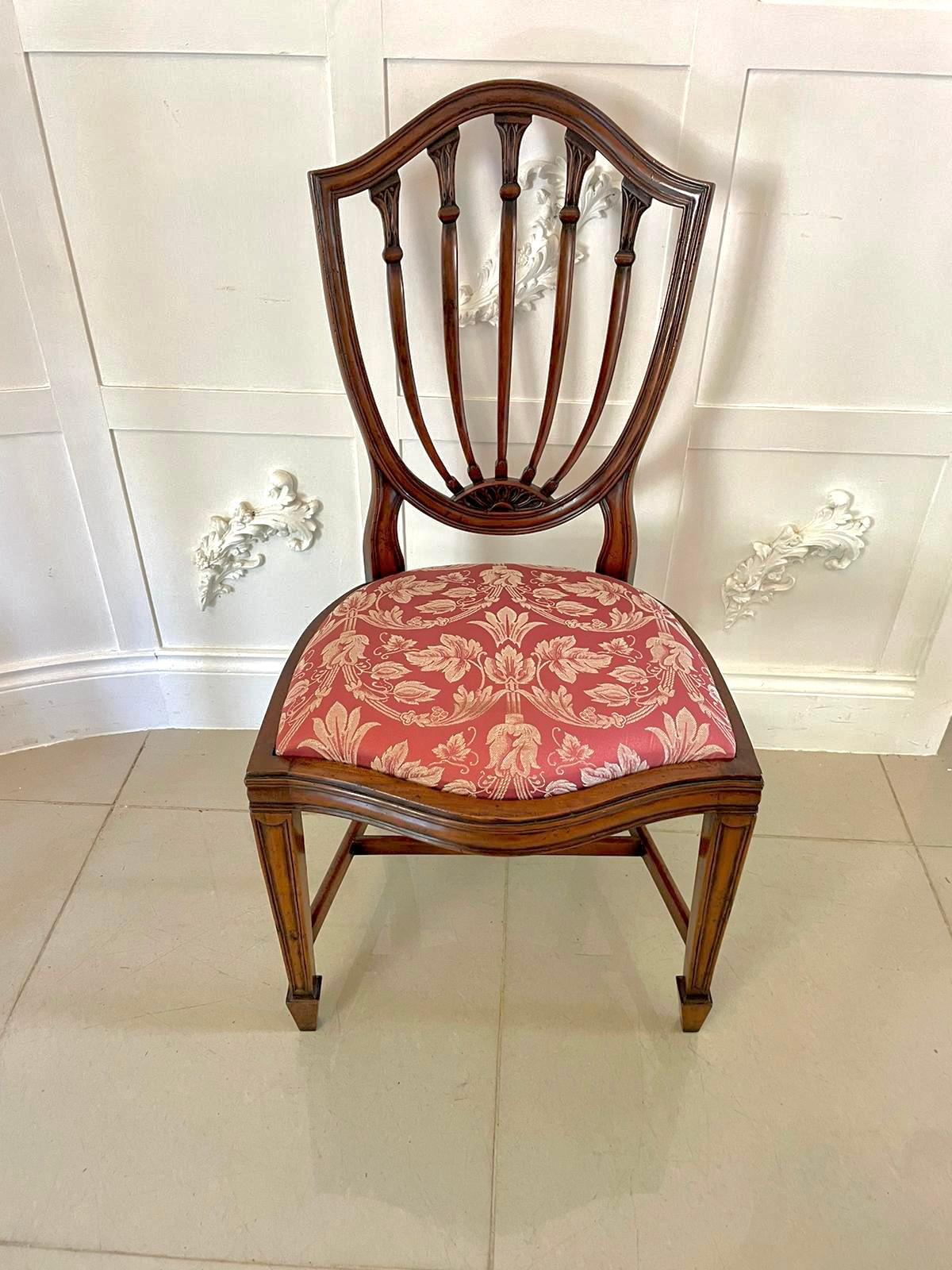 Set of 12 Antique Quality Mahogany Shield Shaped Back Dining Chairs  4