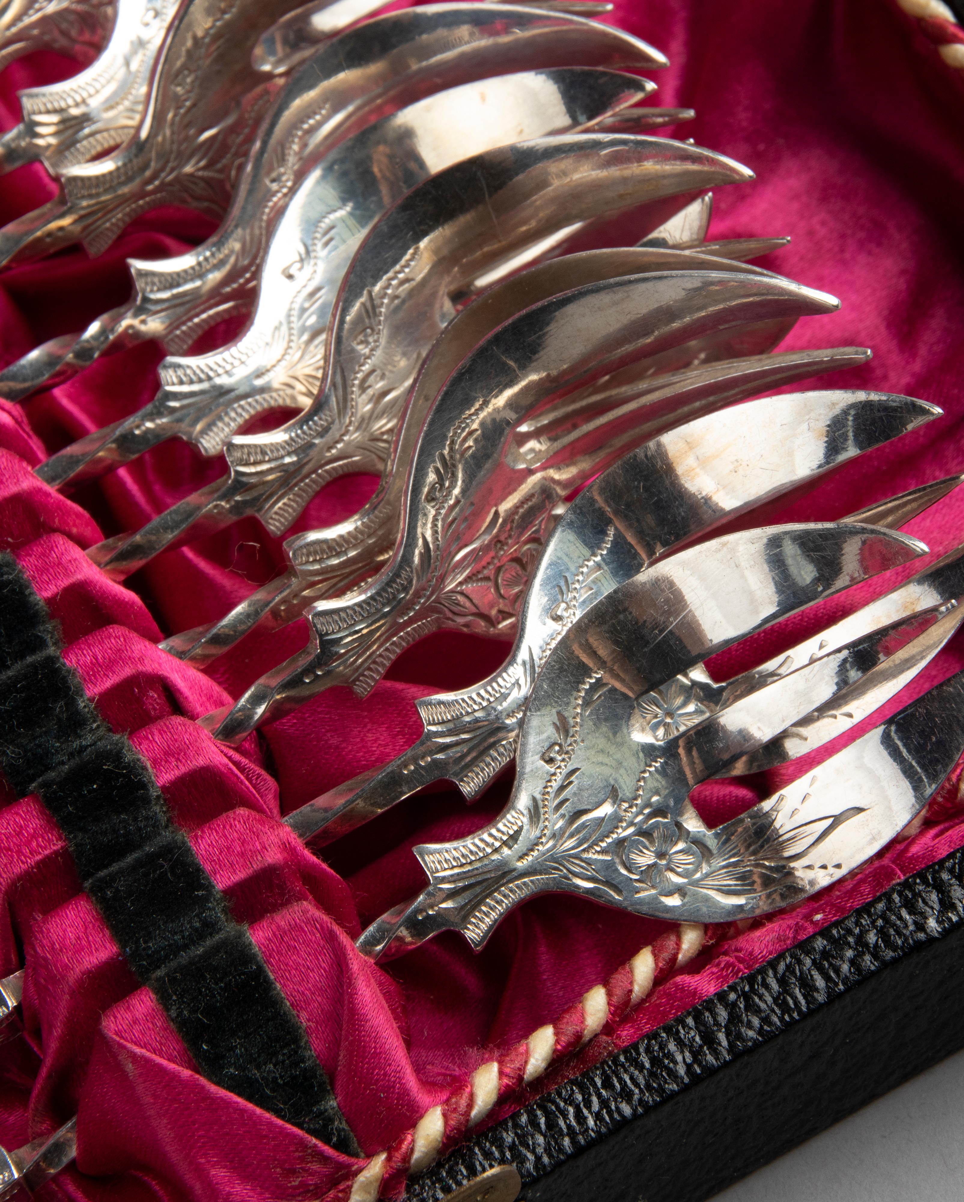 Set of 12 Antique Silver Plated Oyster Forks 9