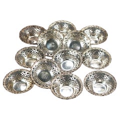 Set von 12 antiken netzförmigen Mintschalen aus Sterlingsilber, um 1890