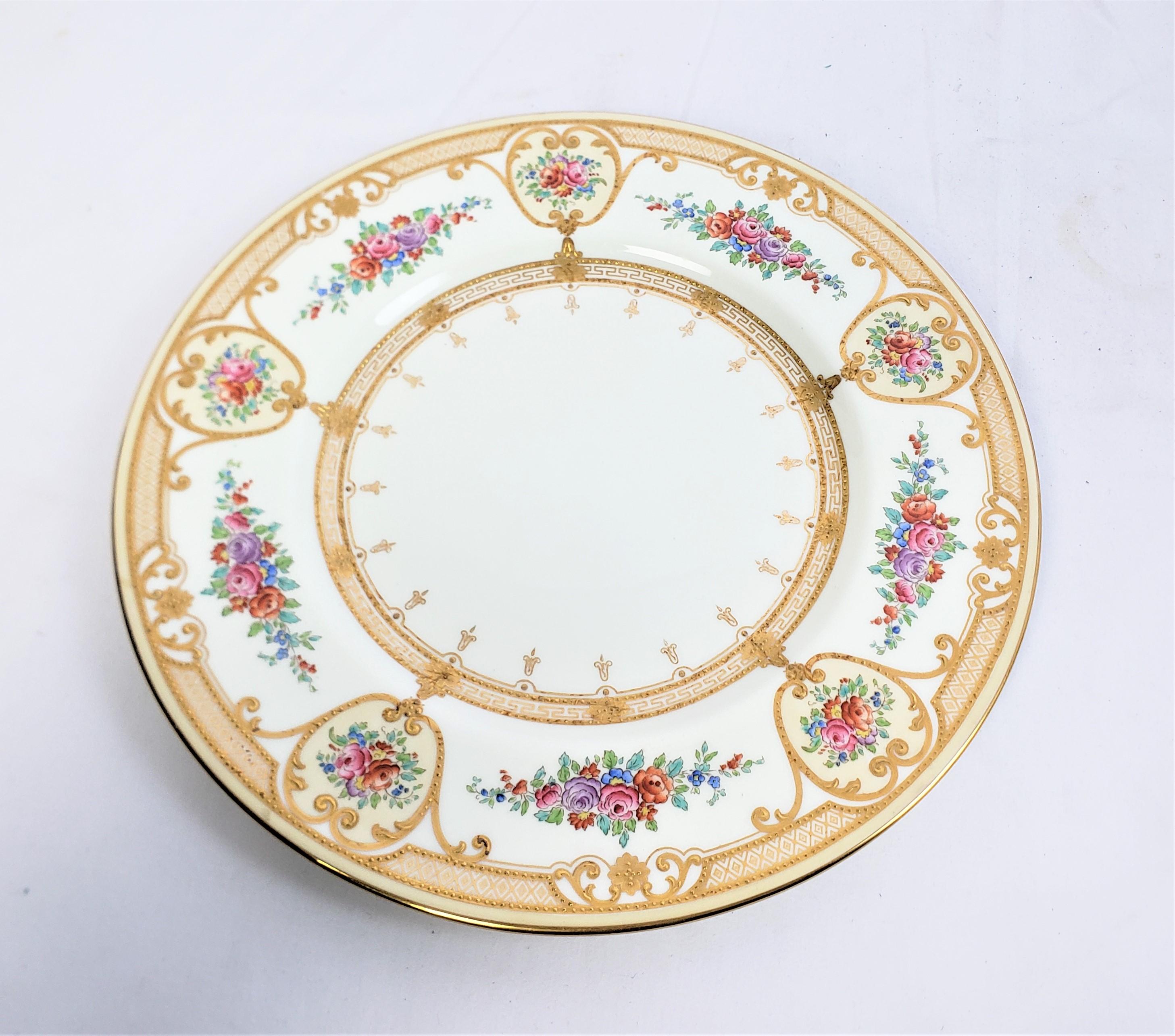 Set of 12 Antique Wedgewood Dinner Plates with Heavy Gilt & Floral Decoration In Good Condition For Sale In Hamilton, Ontario