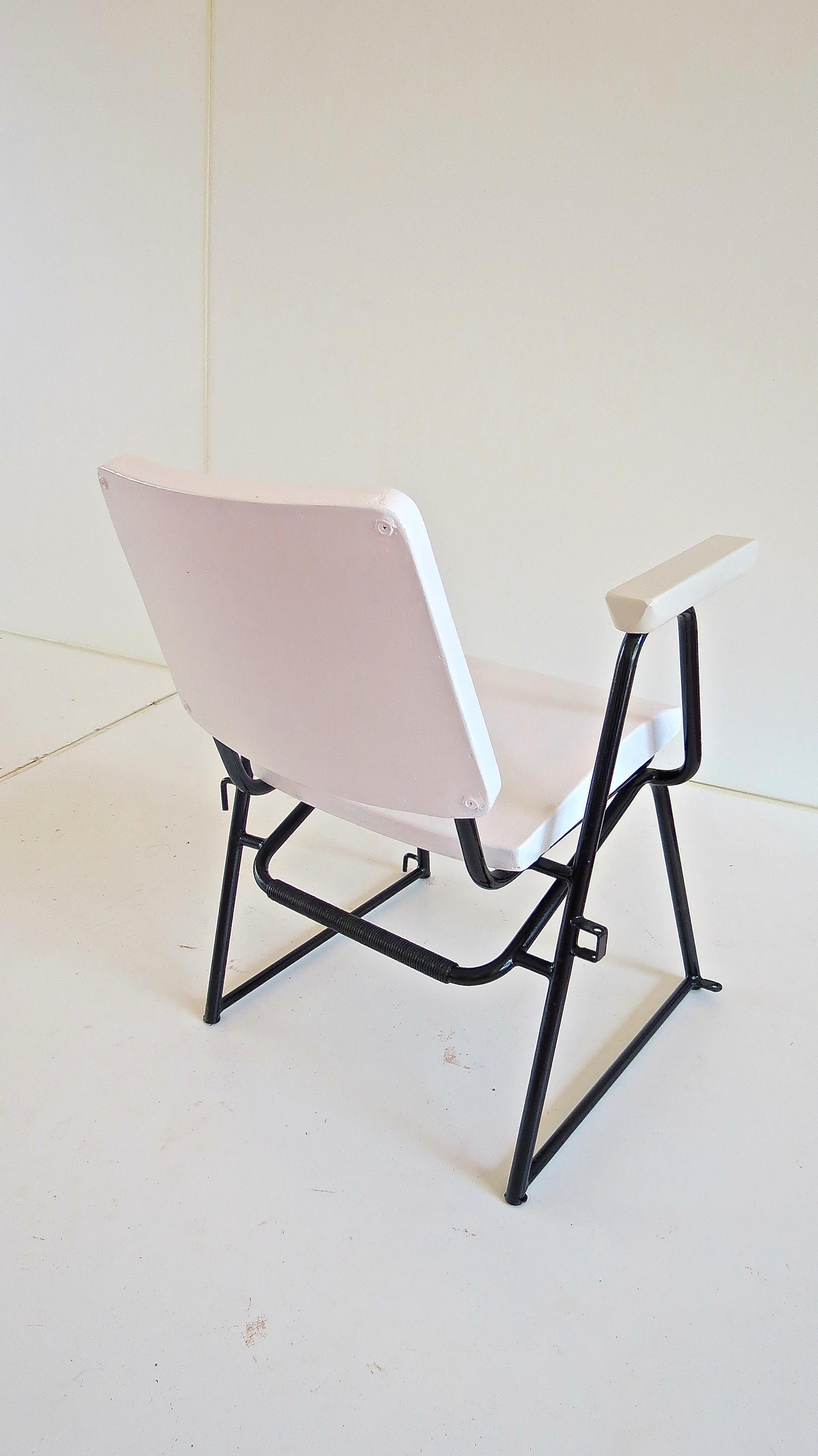 Satz mit 12 Attr. Studio BBPR Sessel mit geschliffenem Holz Torino 1945 im Angebot 6