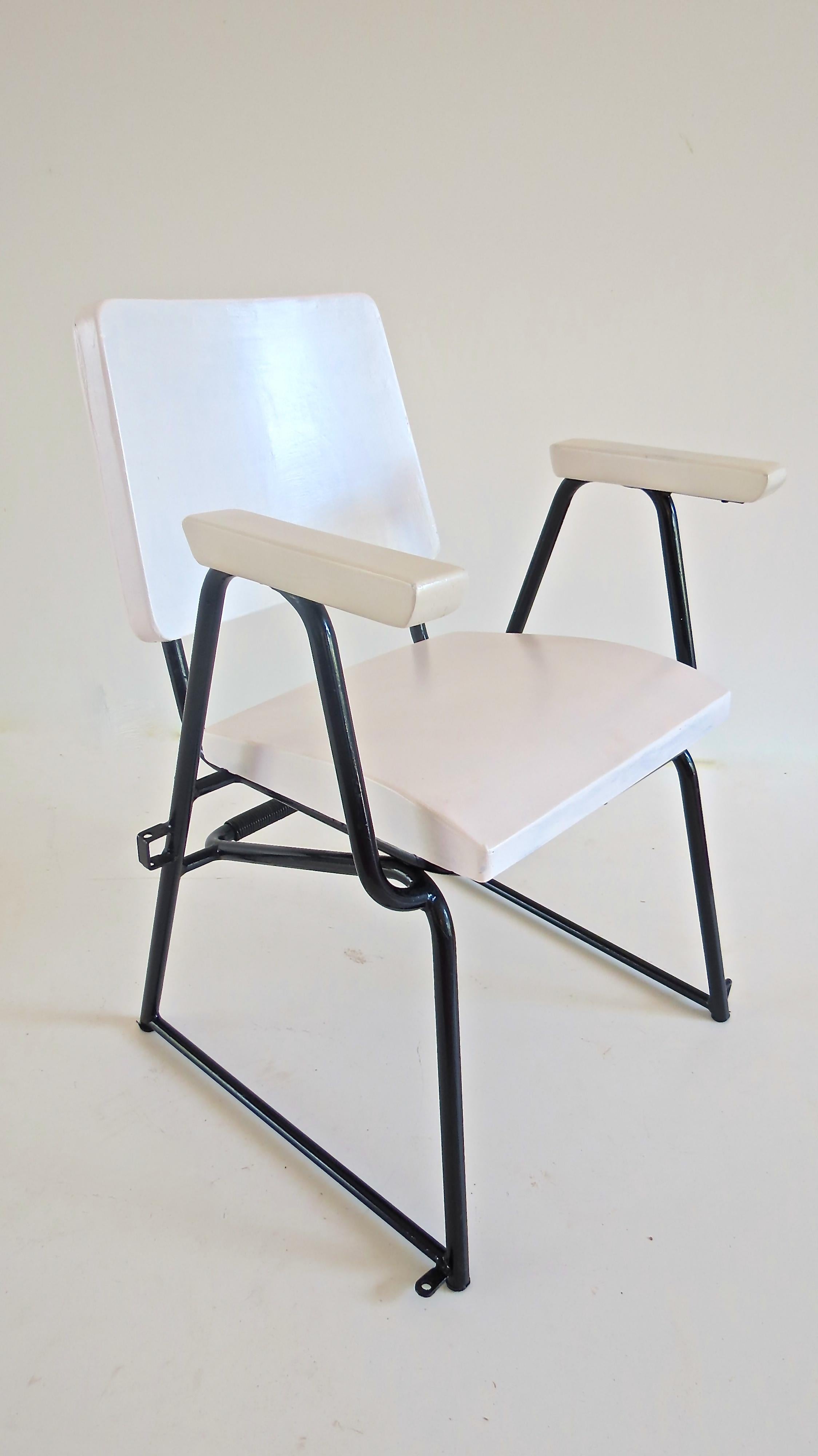 Ensemble de 12 Attr. Fauteuils Studio BBPR Withe Laquered Wood Torino 1945 Bon état - En vente à Rome, IT